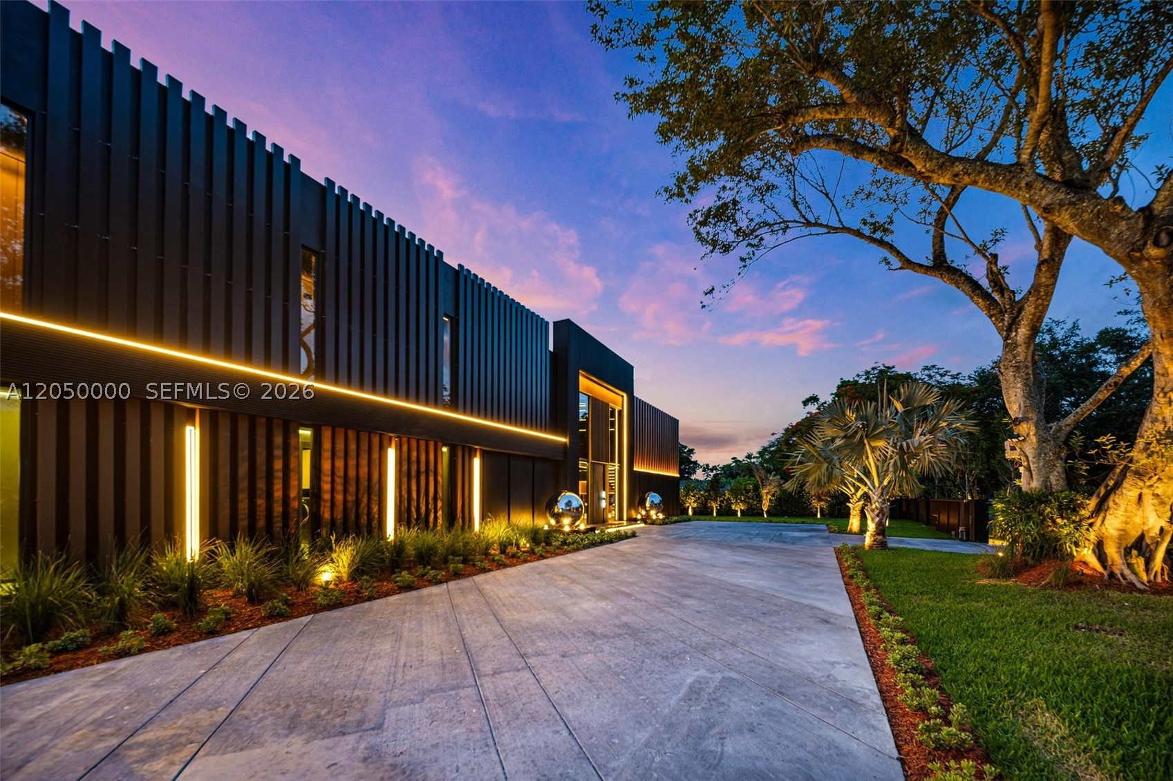 PINECREST - Residential