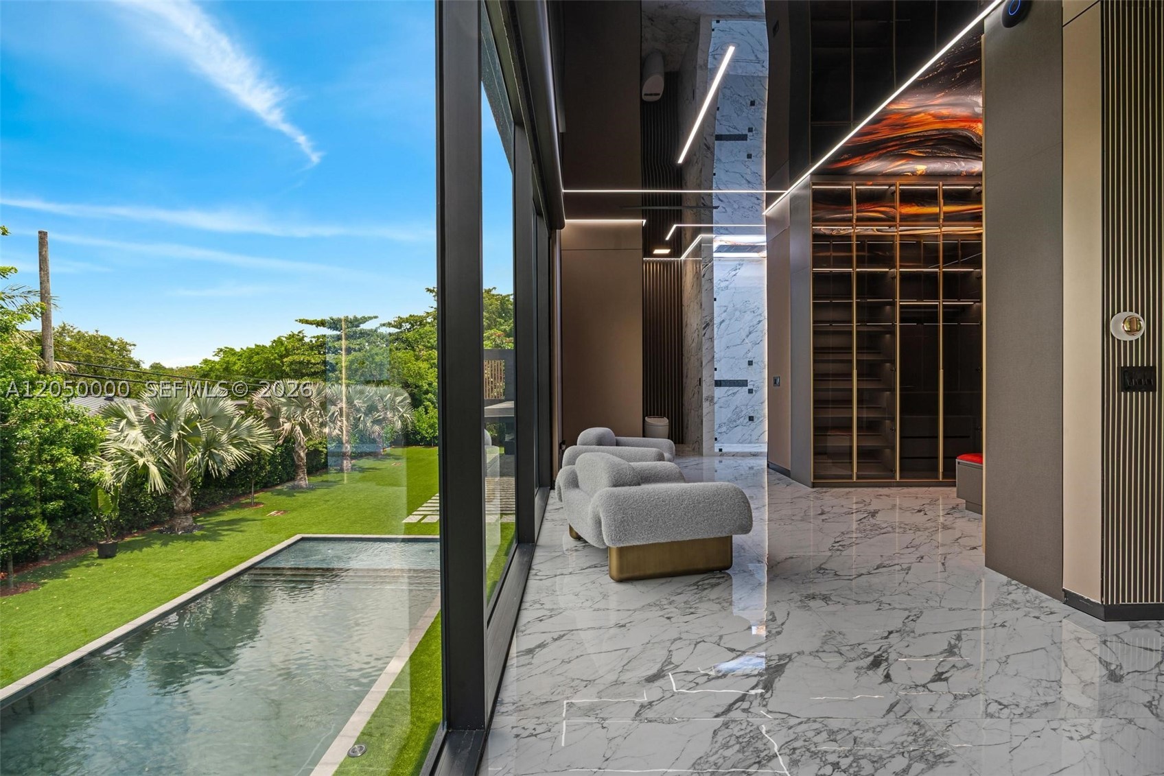 PINECREST - Residential