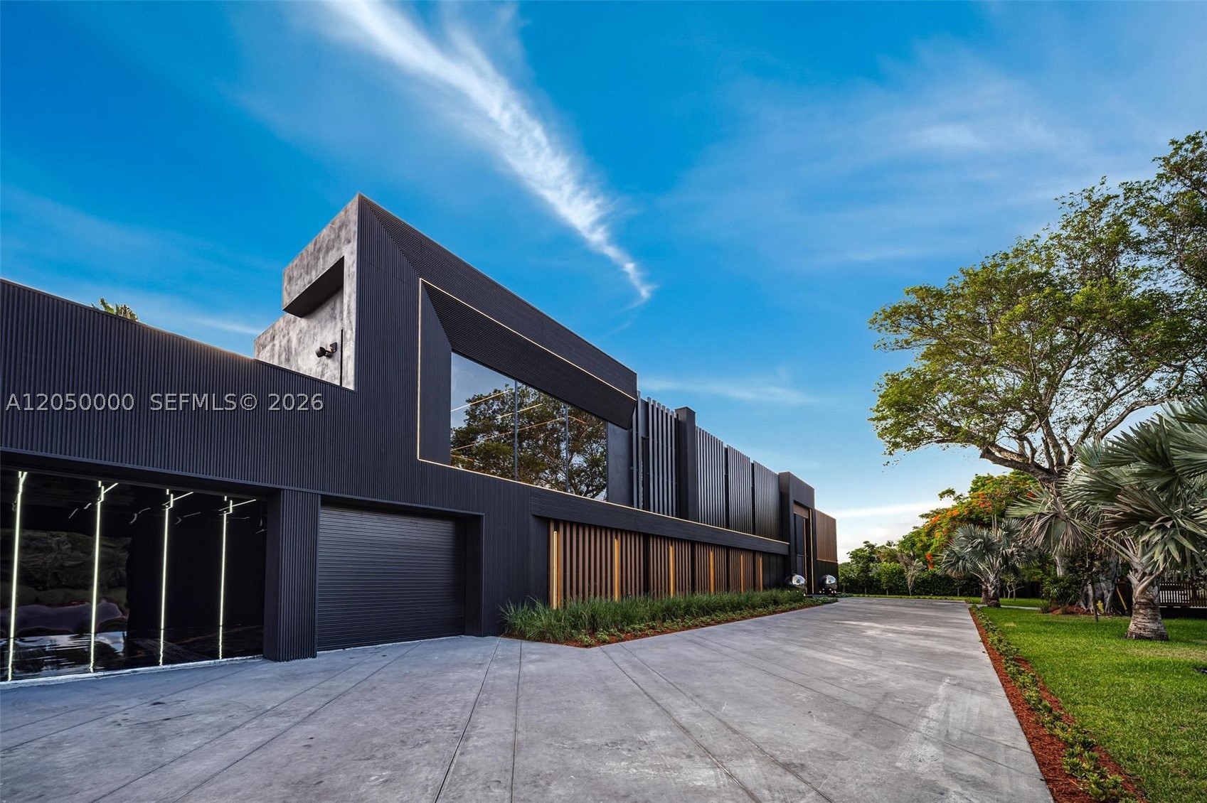 PINECREST - Residential