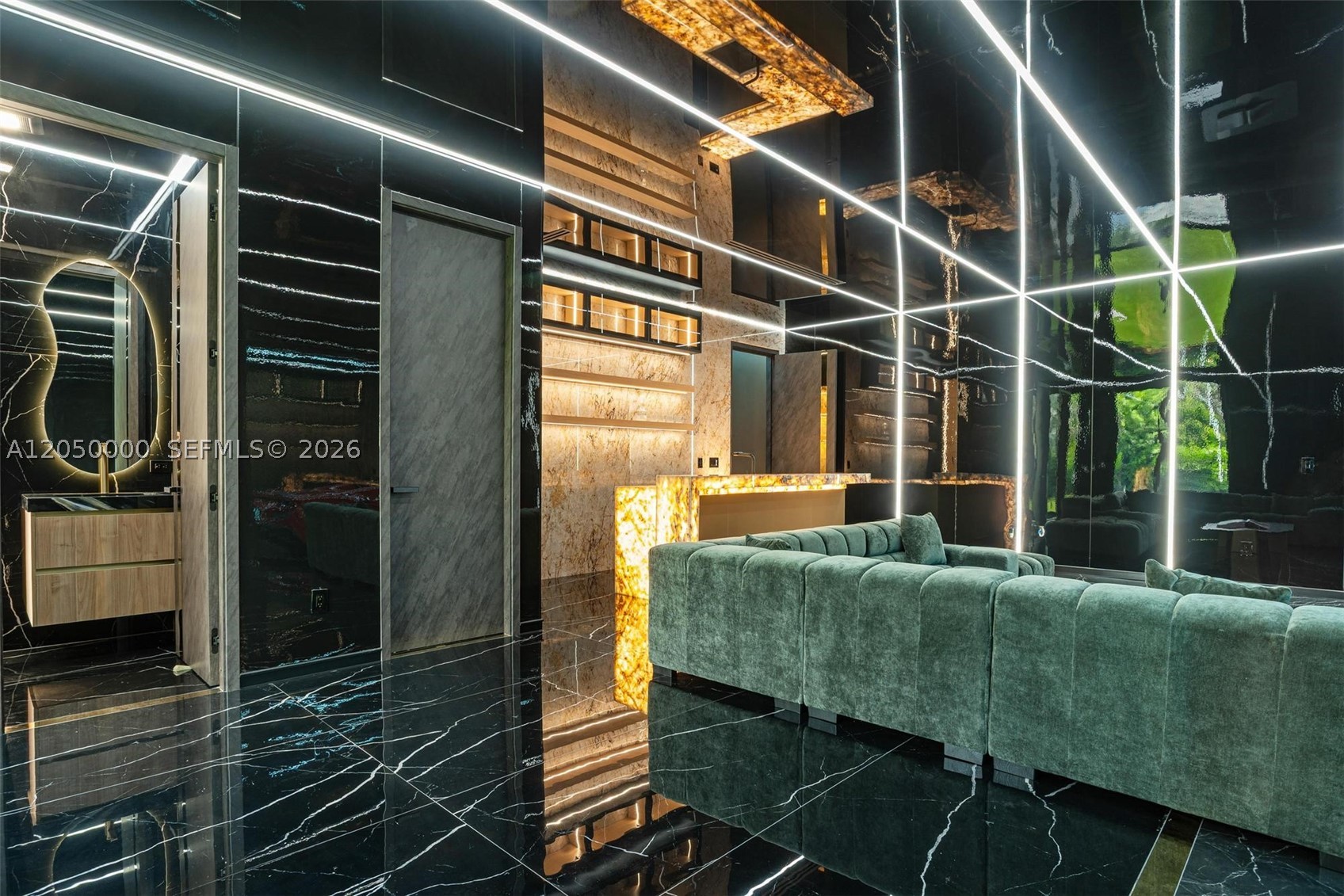 PINECREST - Residential