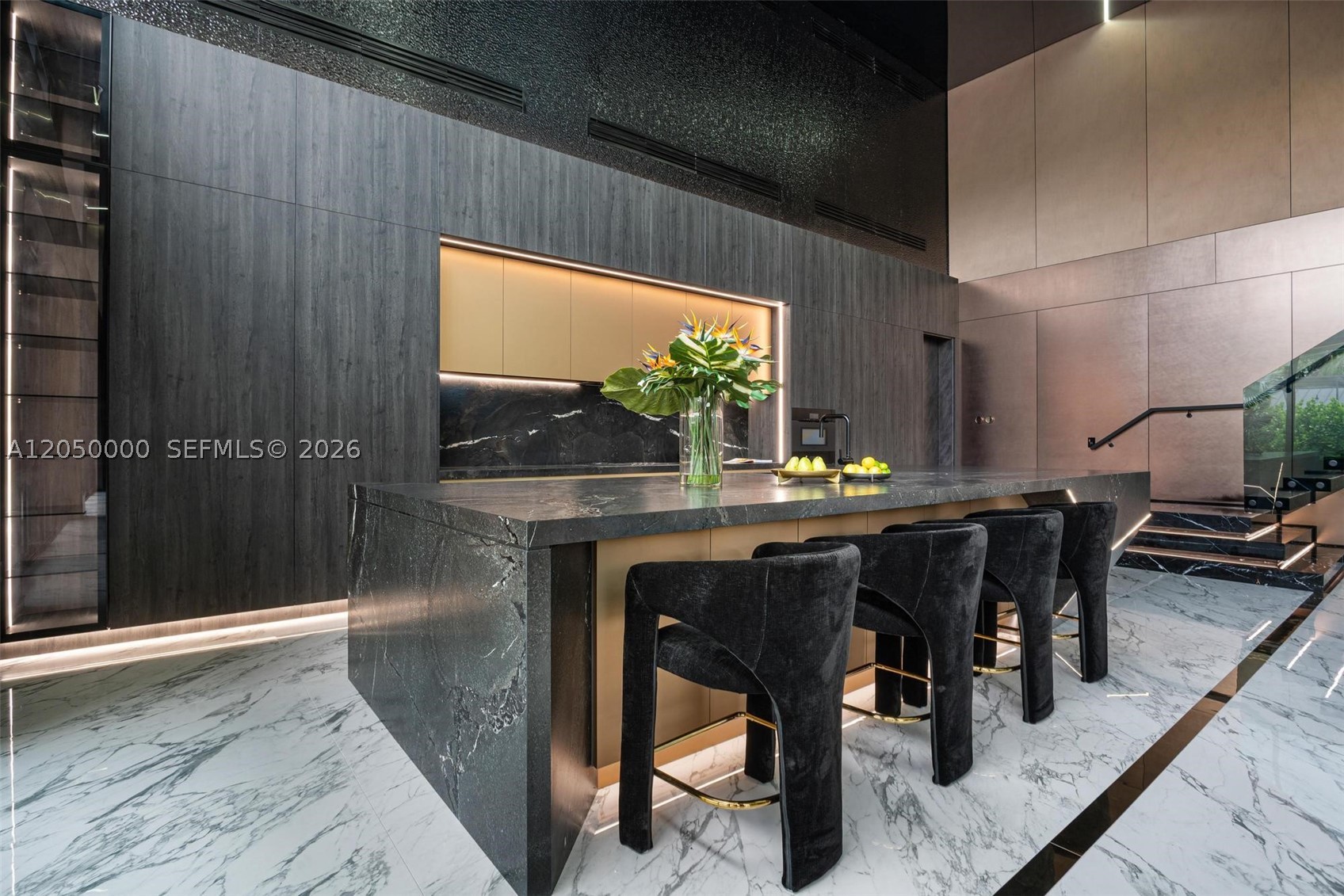 PINECREST - Residential