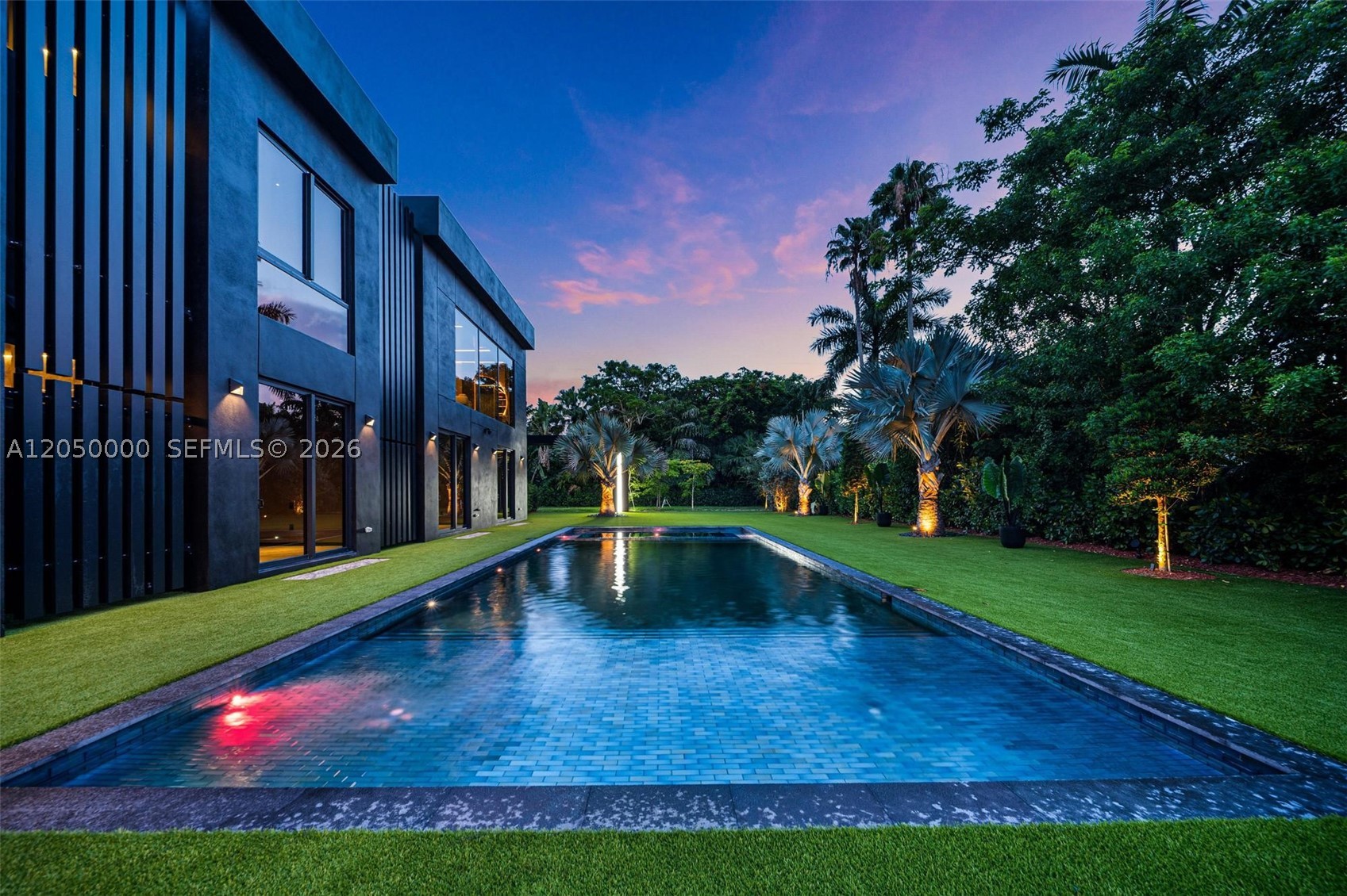 PINECREST - Residential