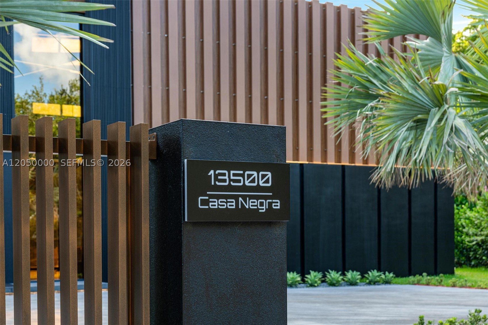 PINECREST - Residential