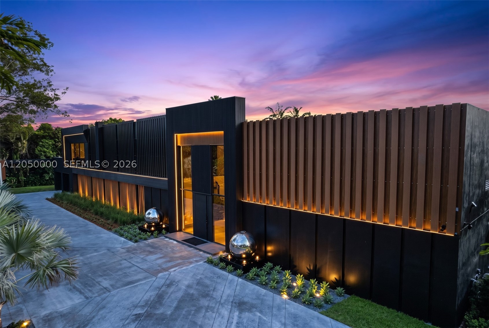 PINECREST - Residential