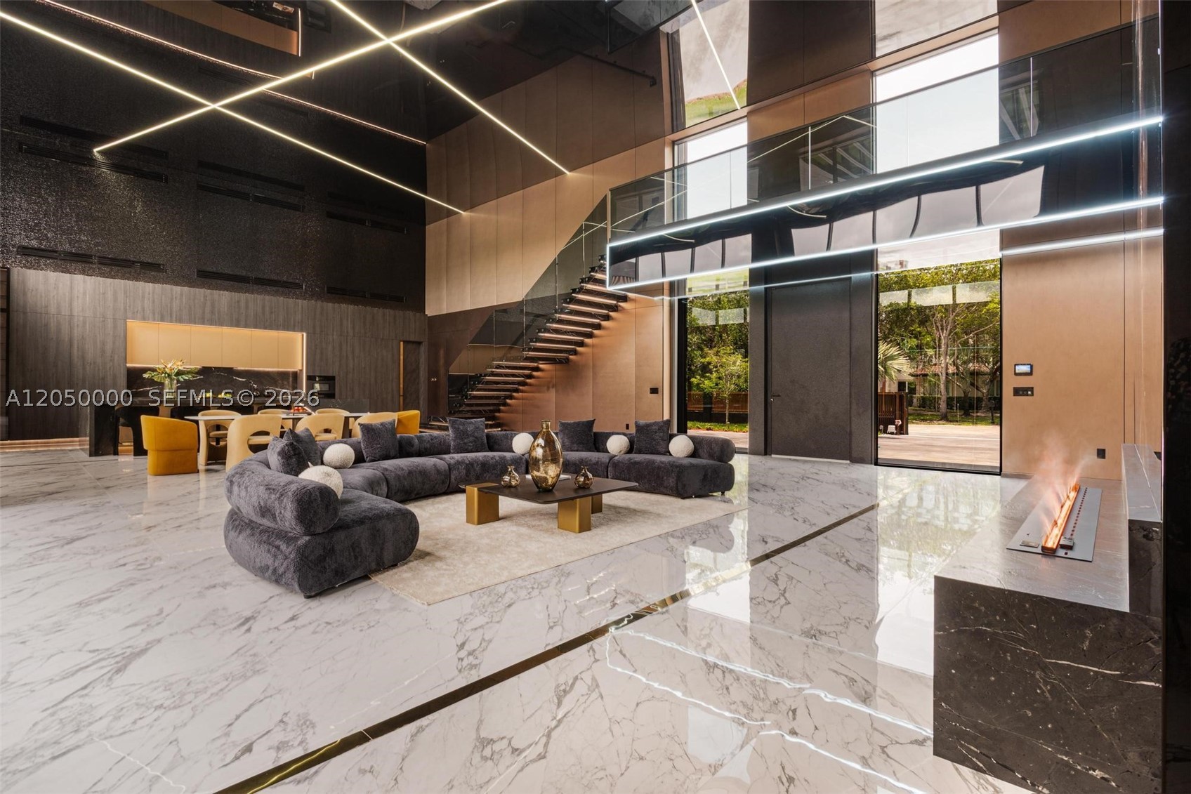 PINECREST - Residential