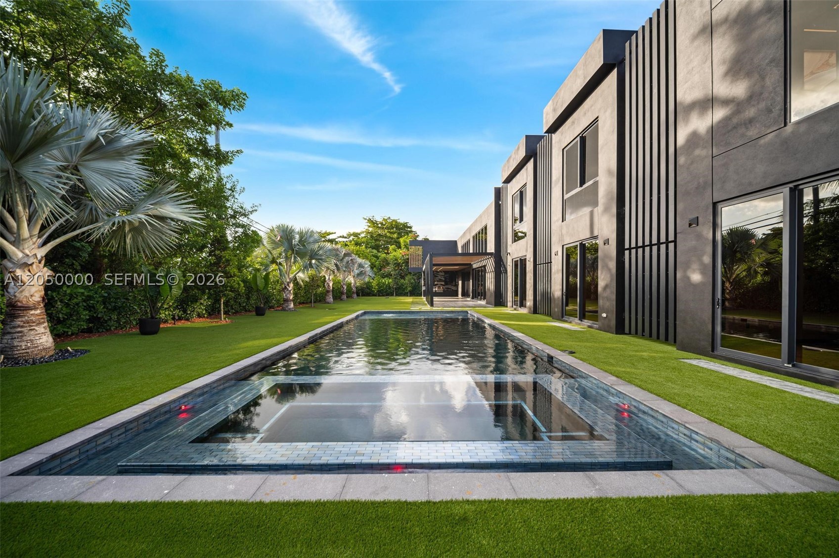 PINECREST - Residential