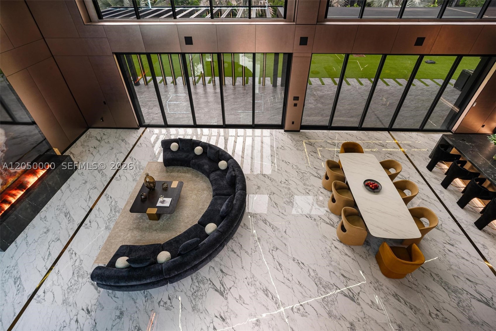 PINECREST - Residential
