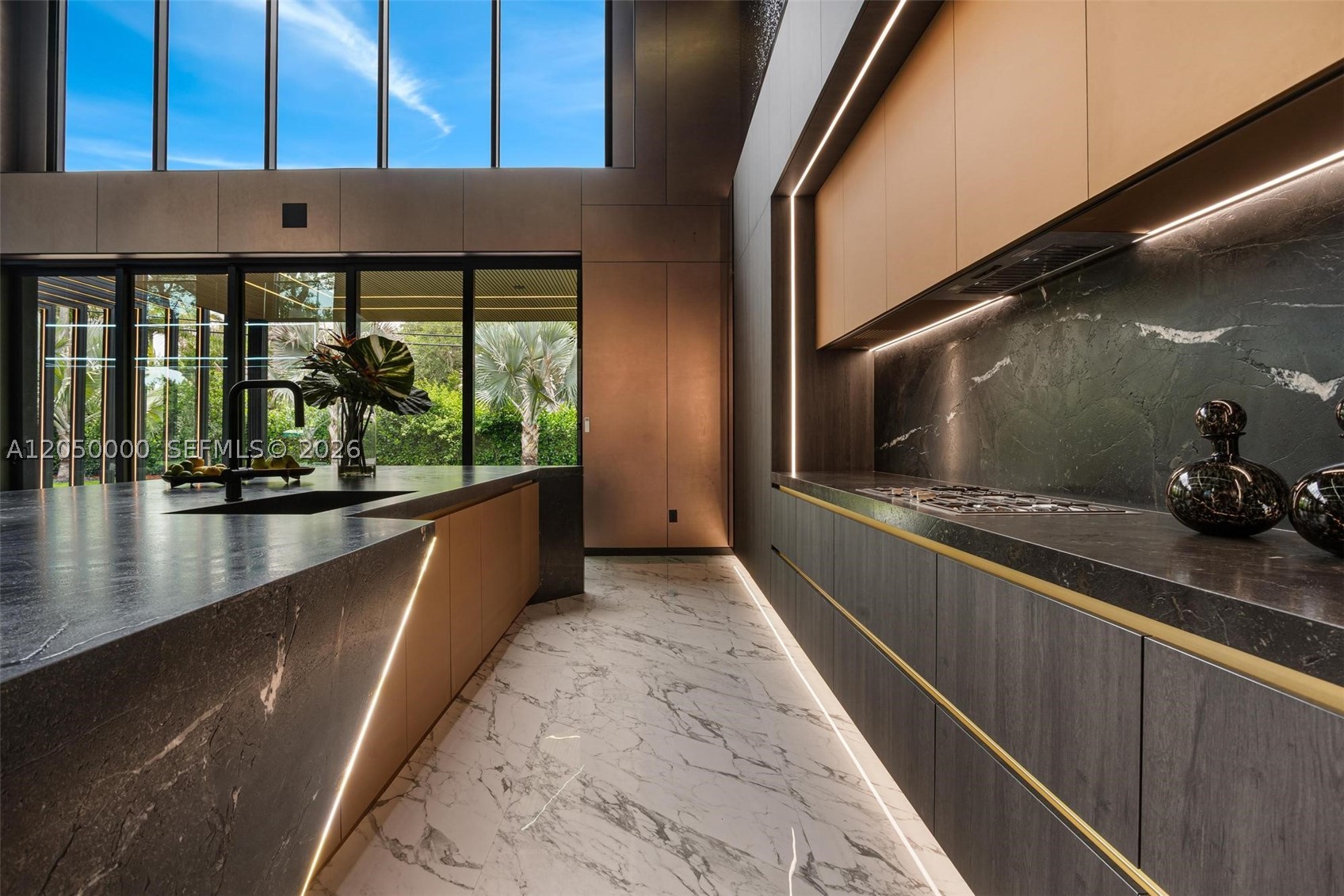 PINECREST - Residential
