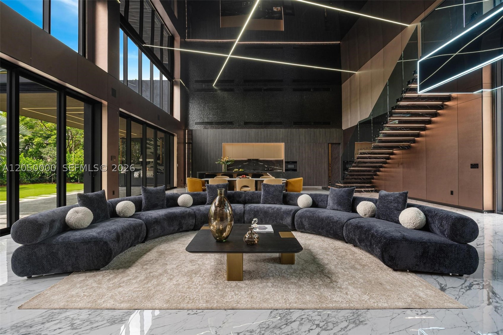 PINECREST - Residential