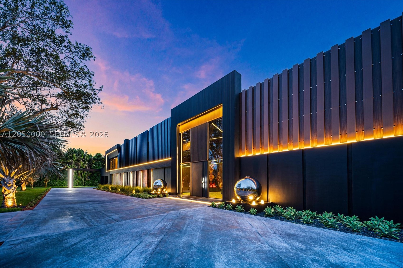 PINECREST - Residential