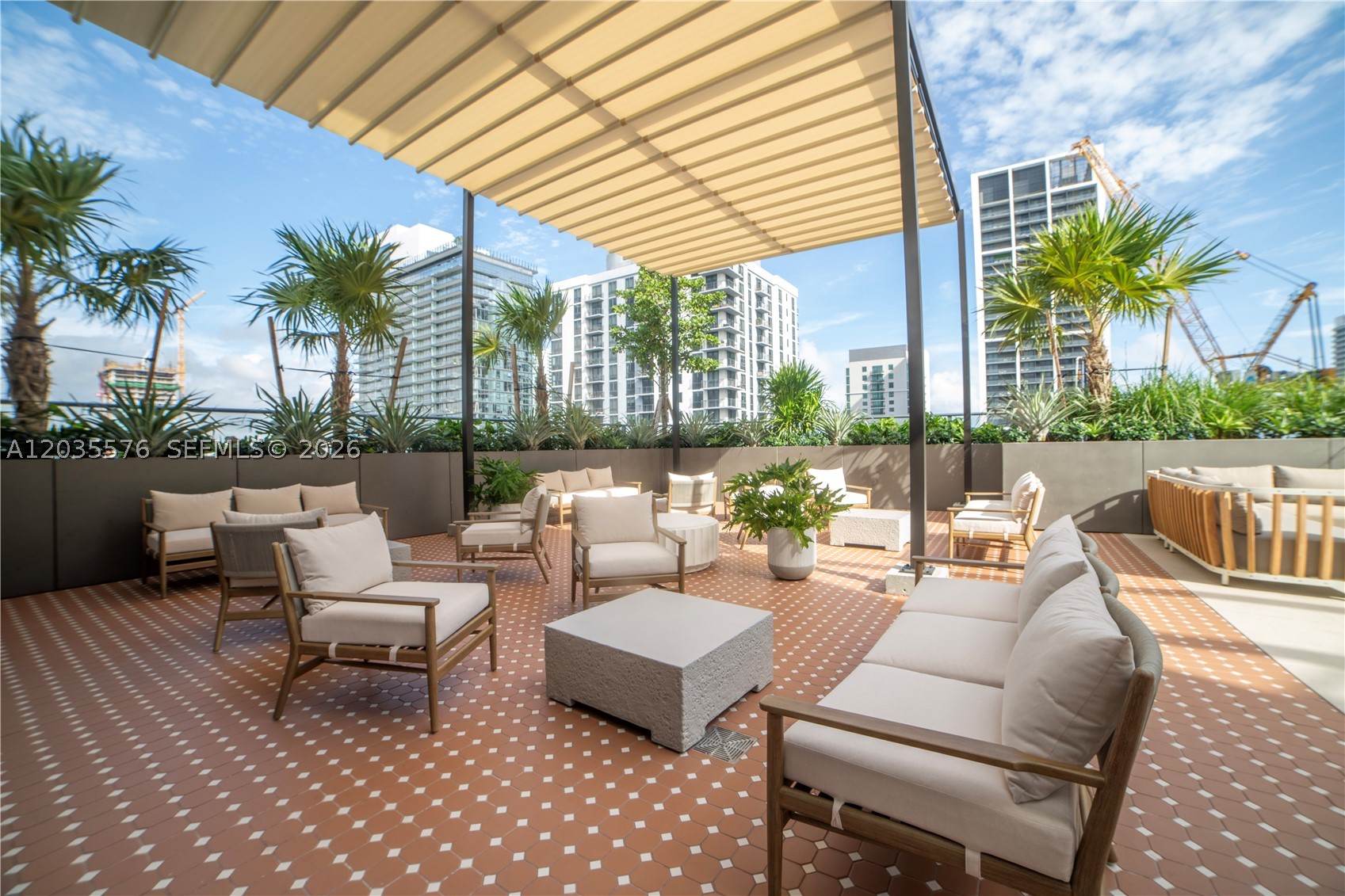 Crosby Miami World Center - Residential