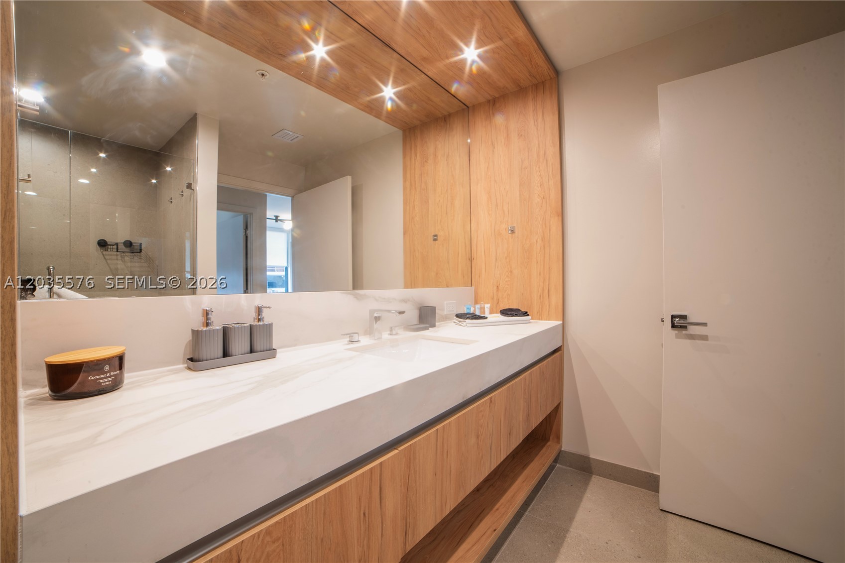 Crosby Miami World Center - Residential