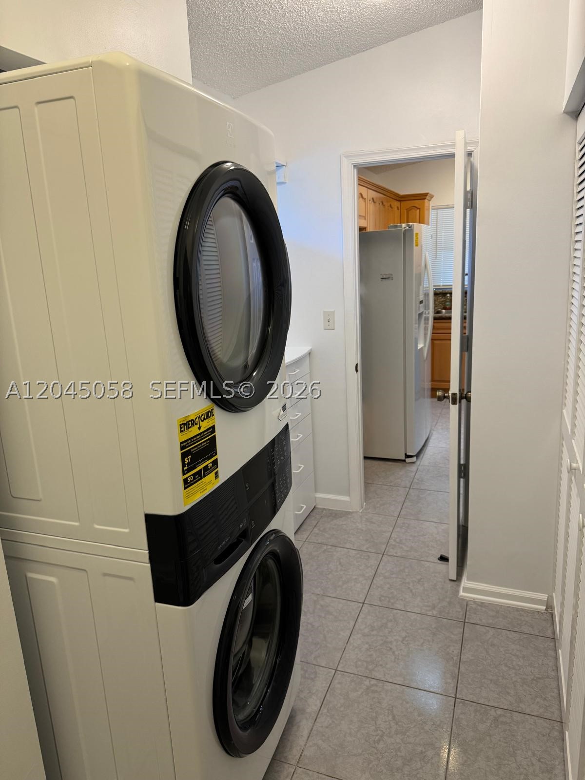 LA PETITE ACADEMY PEMBROK - Residential Lease