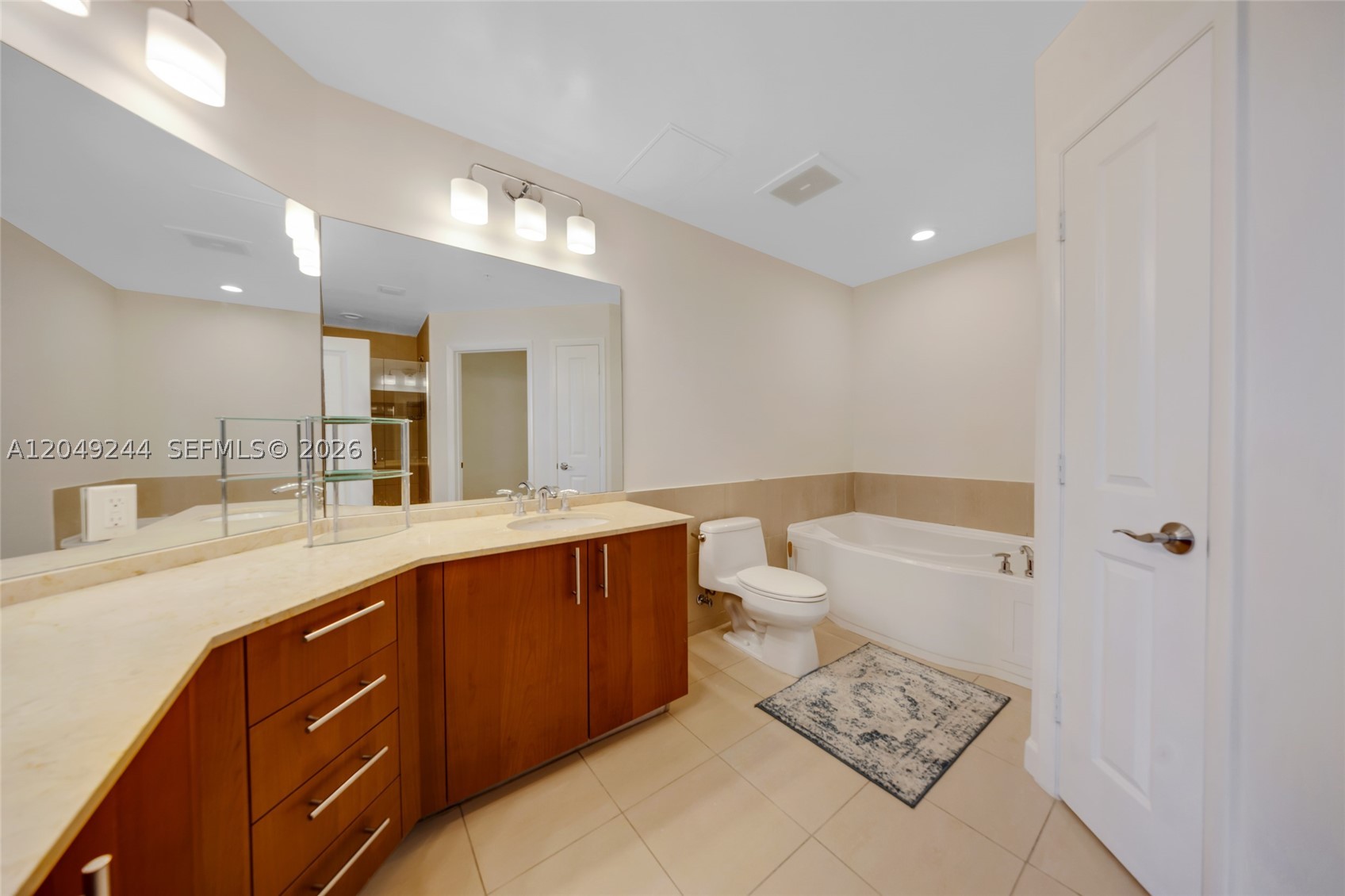 OCEAN MARINE YACHT CLUB C - Residential Lease