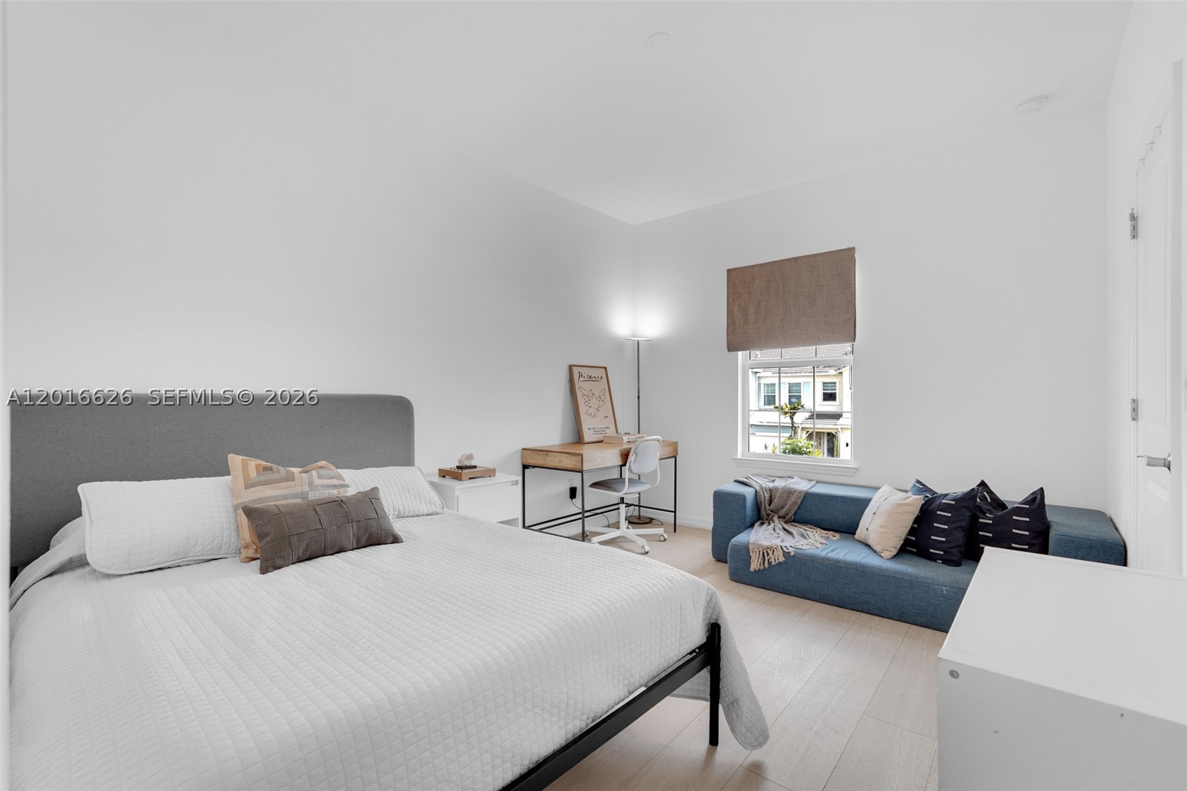 HILLCREST COUNTRY CLUB SO - Residential