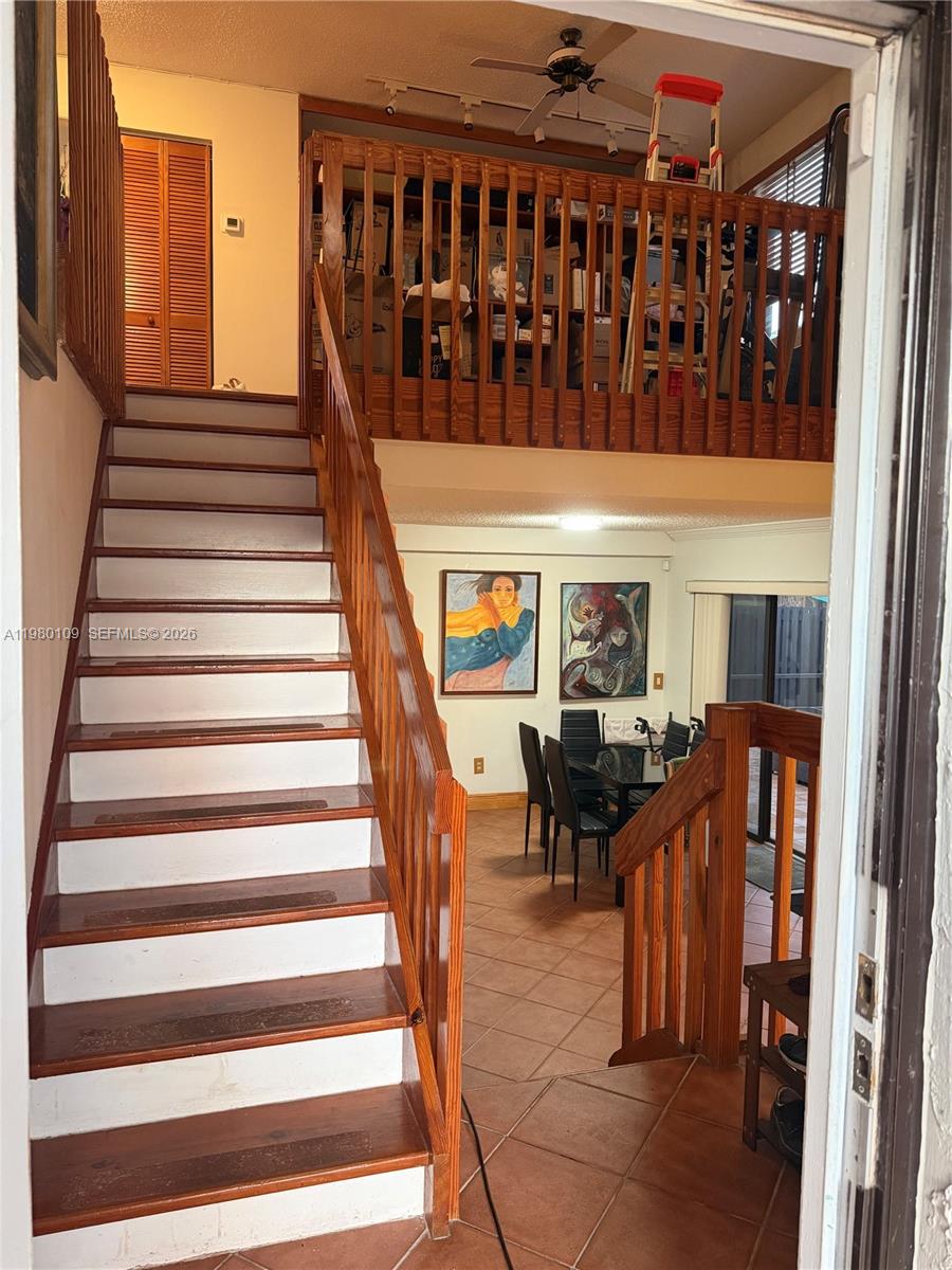 LAKES MEADOW VILG HOMES C - Residential