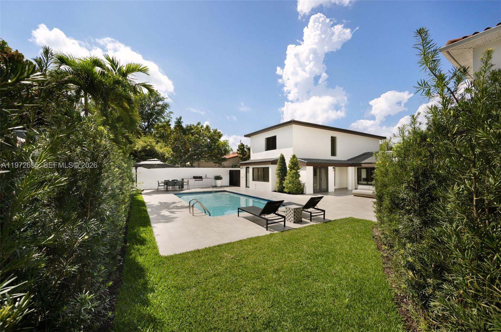 BRICKELL ESTATES - Residential
