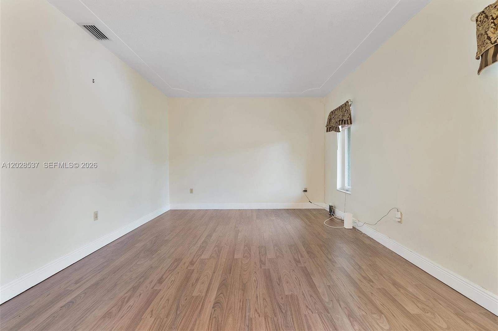 CARIBBEAN ESTATES - Residential Lease