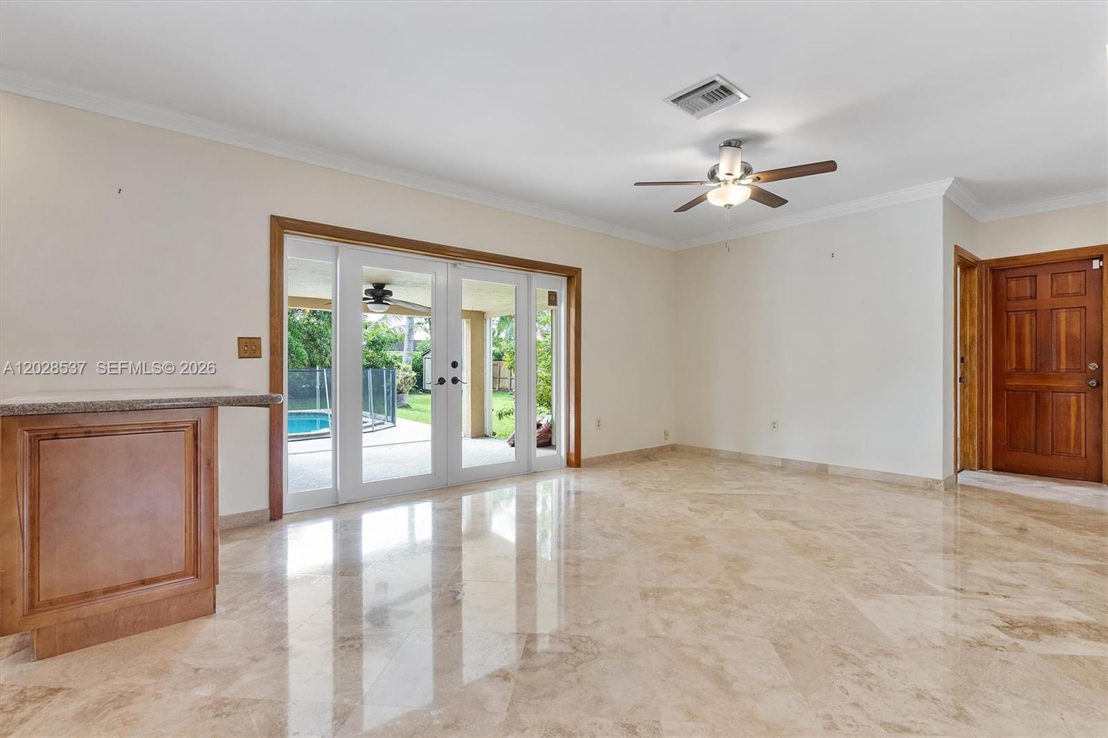 CARIBBEAN ESTATES - Residential Lease