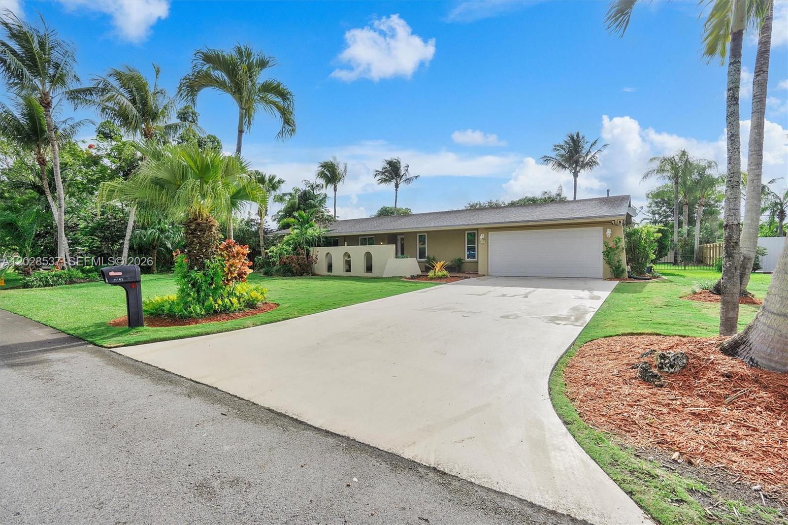 CARIBBEAN ESTATES - Residential Lease
