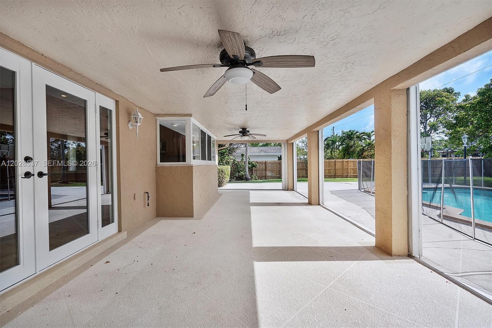 CARIBBEAN ESTATES - Residential Lease