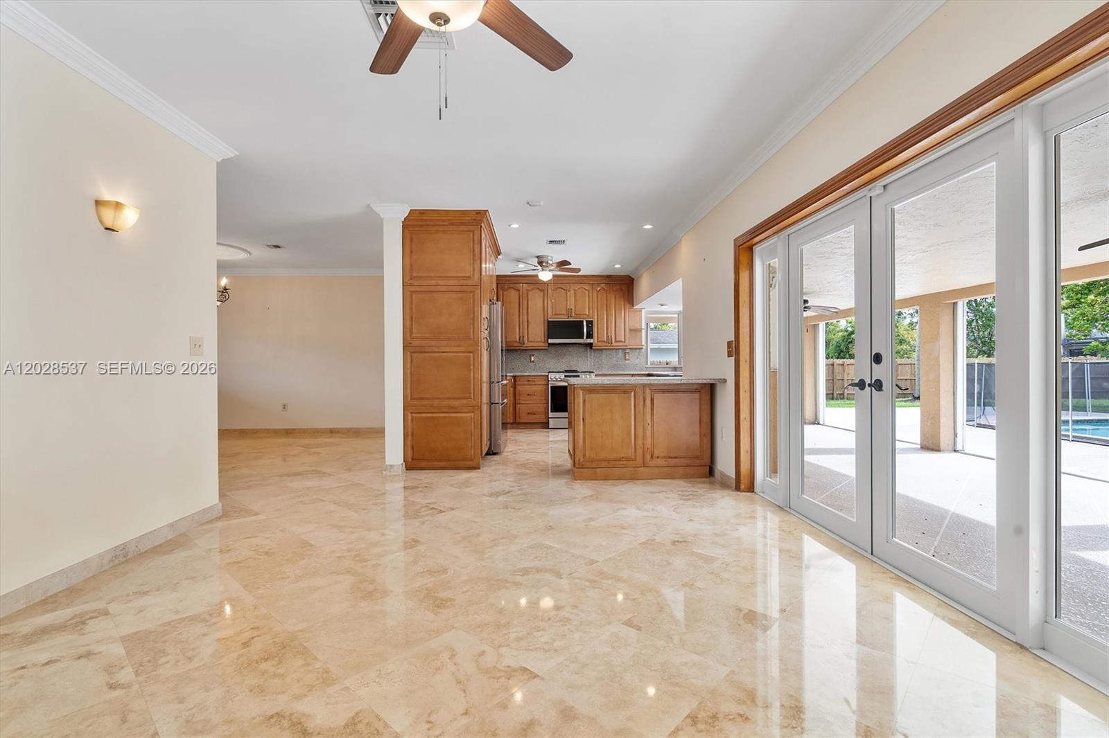 CARIBBEAN ESTATES - Residential Lease