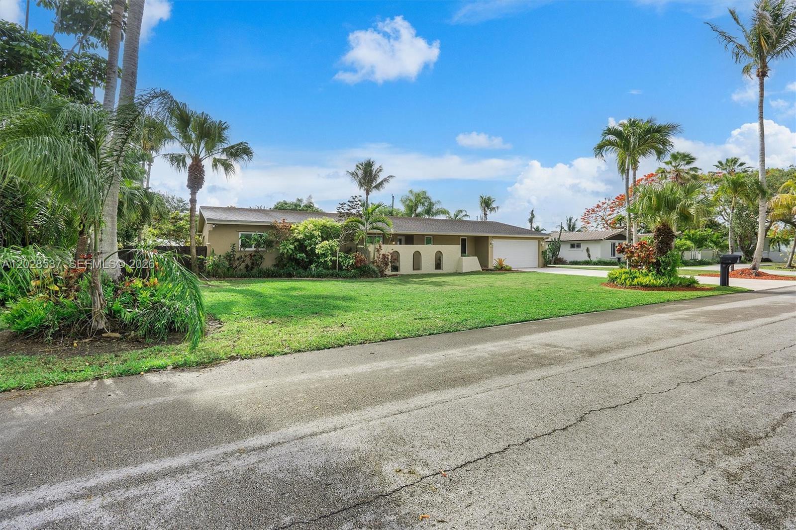 CARIBBEAN ESTATES - Residential Lease