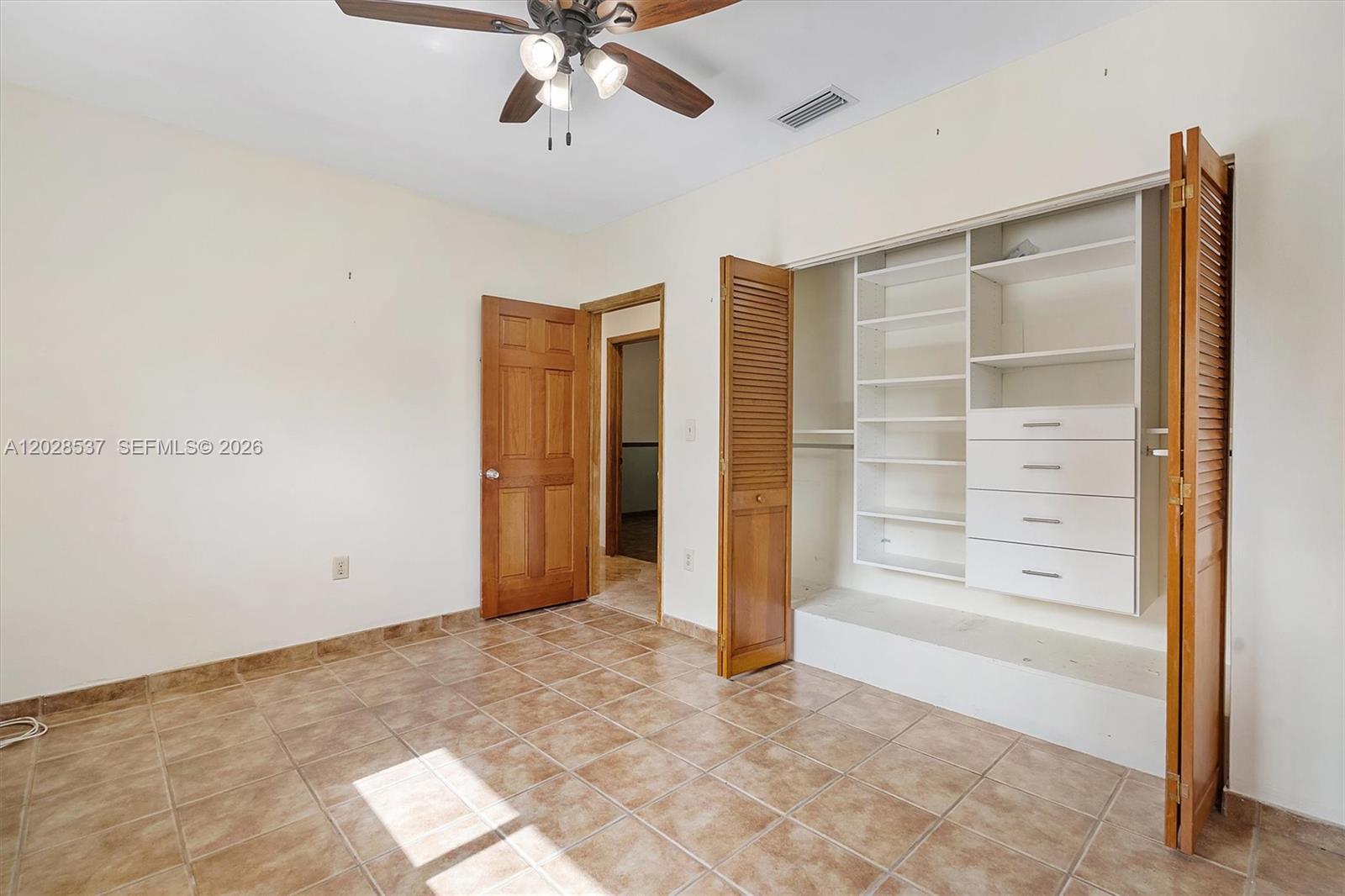 CARIBBEAN ESTATES - Residential Lease