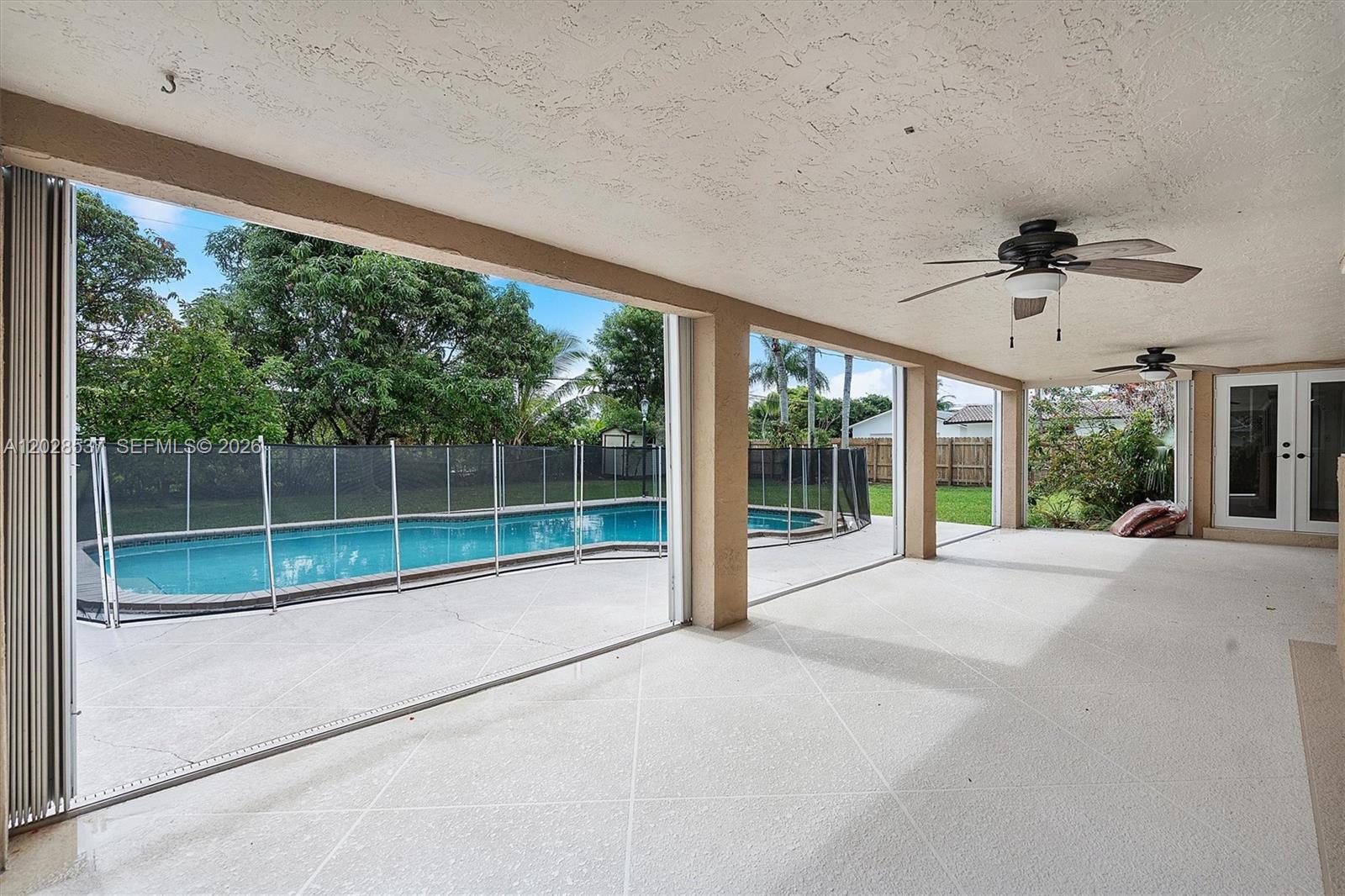 CARIBBEAN ESTATES - Residential Lease
