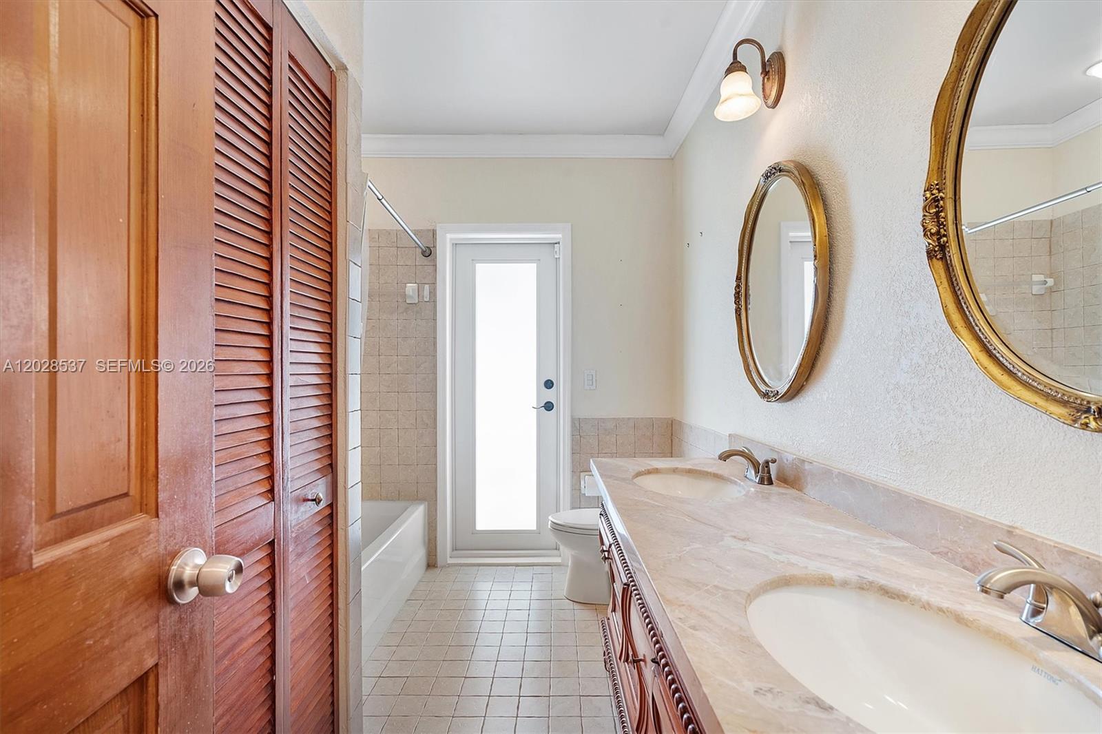 CARIBBEAN ESTATES - Residential Lease