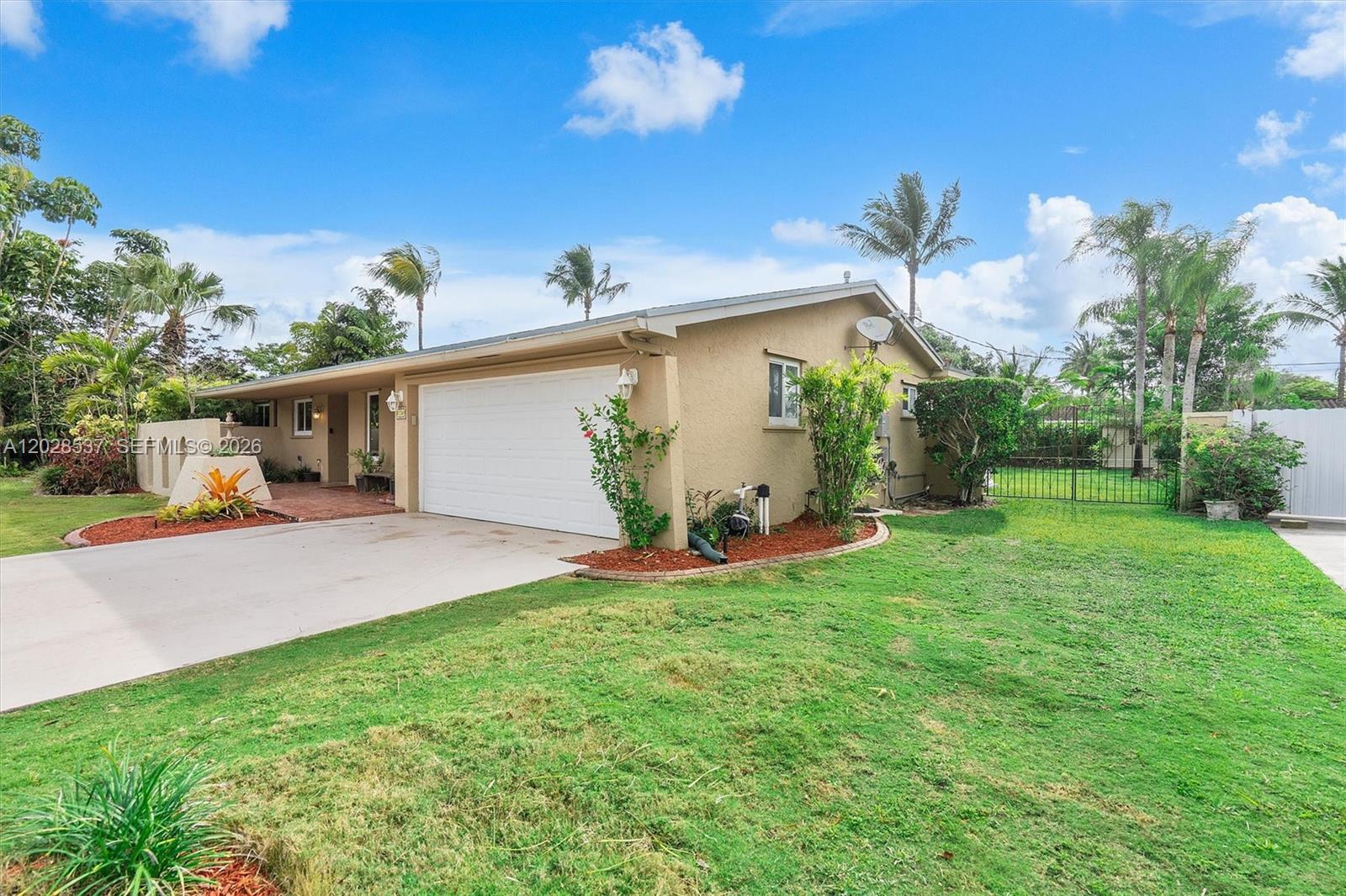 CARIBBEAN ESTATES - Residential Lease