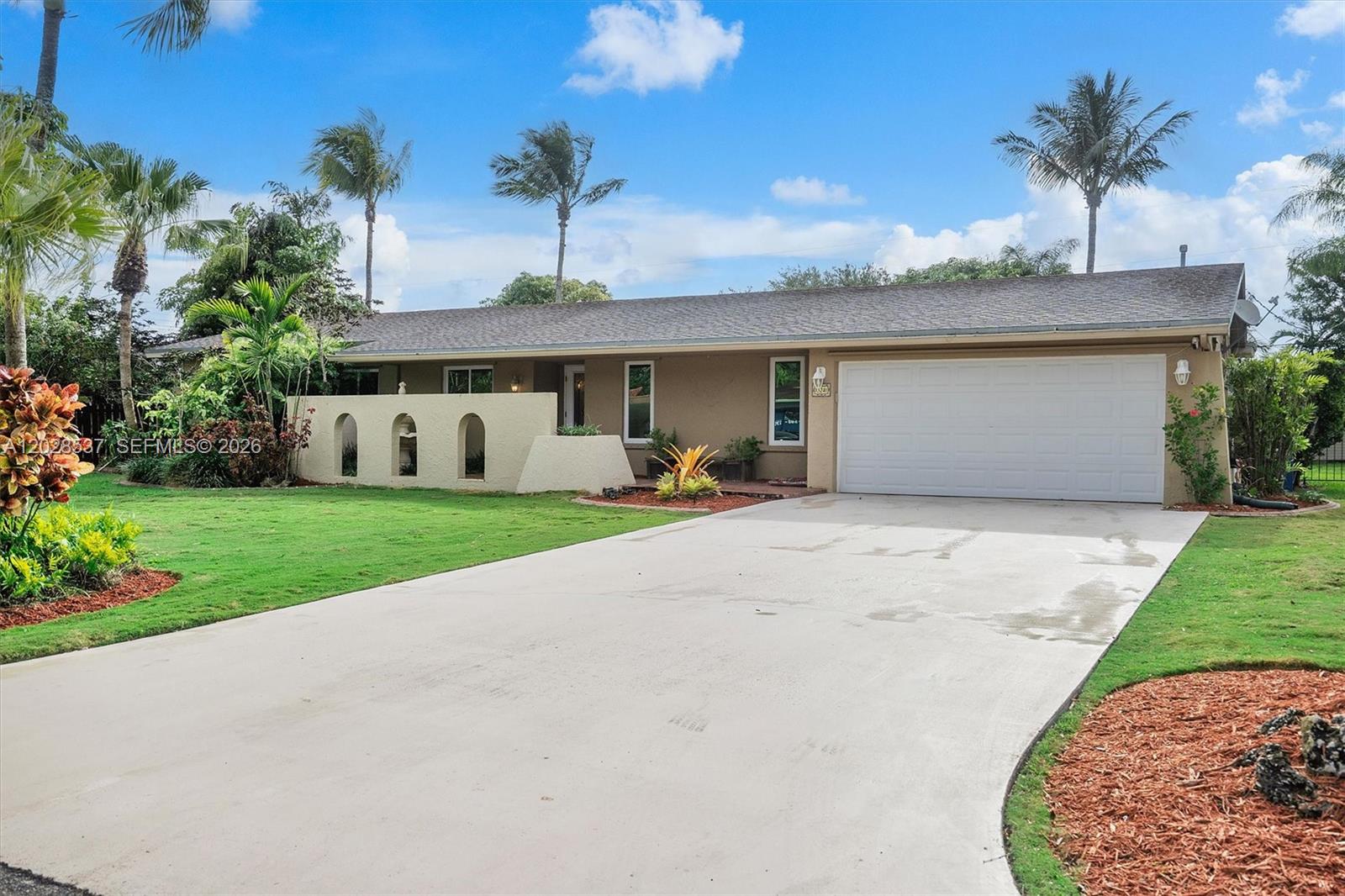 CARIBBEAN ESTATES - Residential Lease
