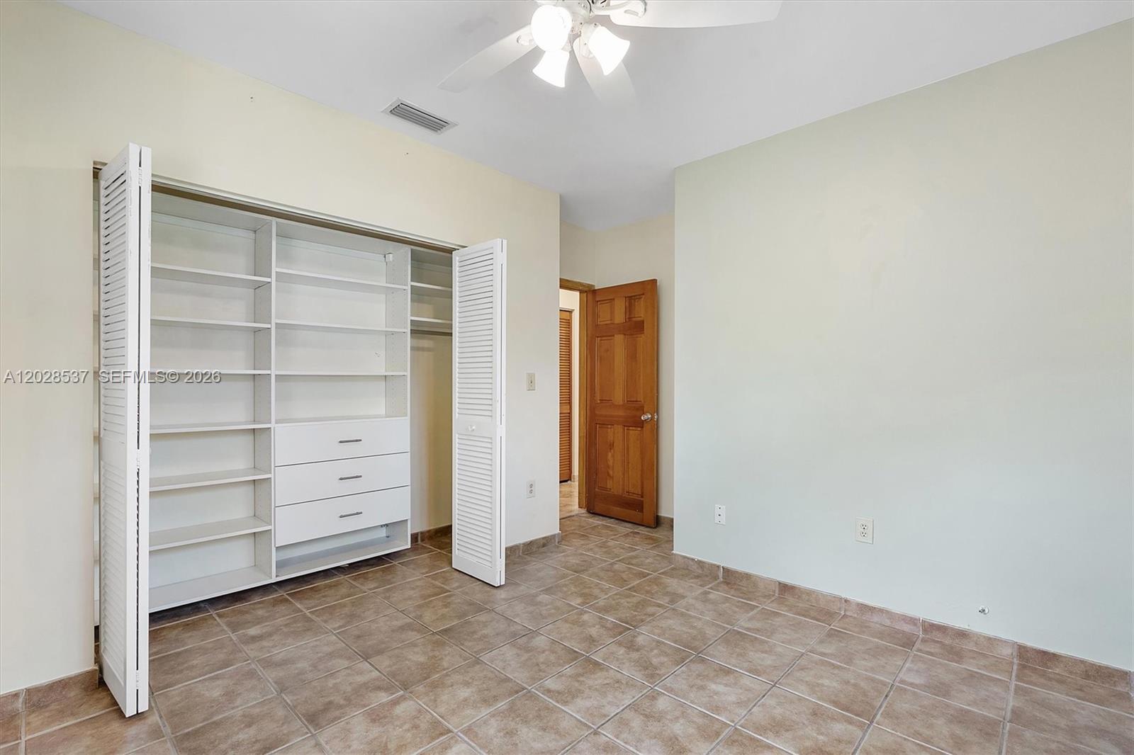 CARIBBEAN ESTATES - Residential Lease