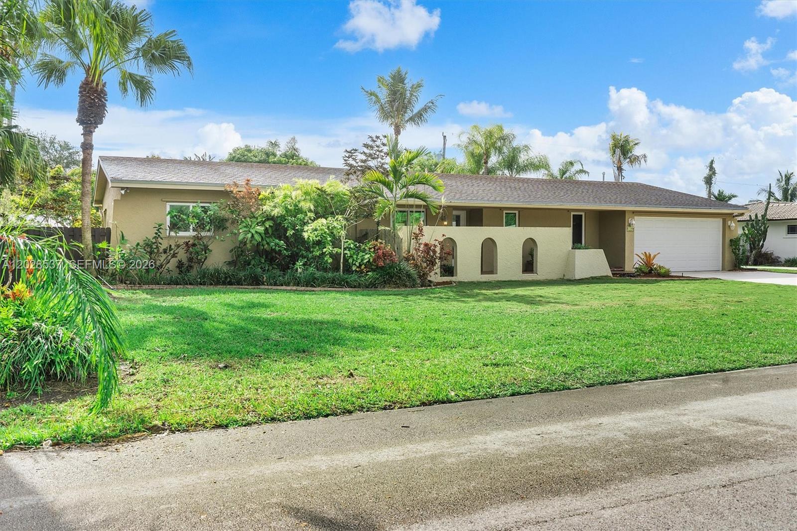 CARIBBEAN ESTATES - Residential Lease