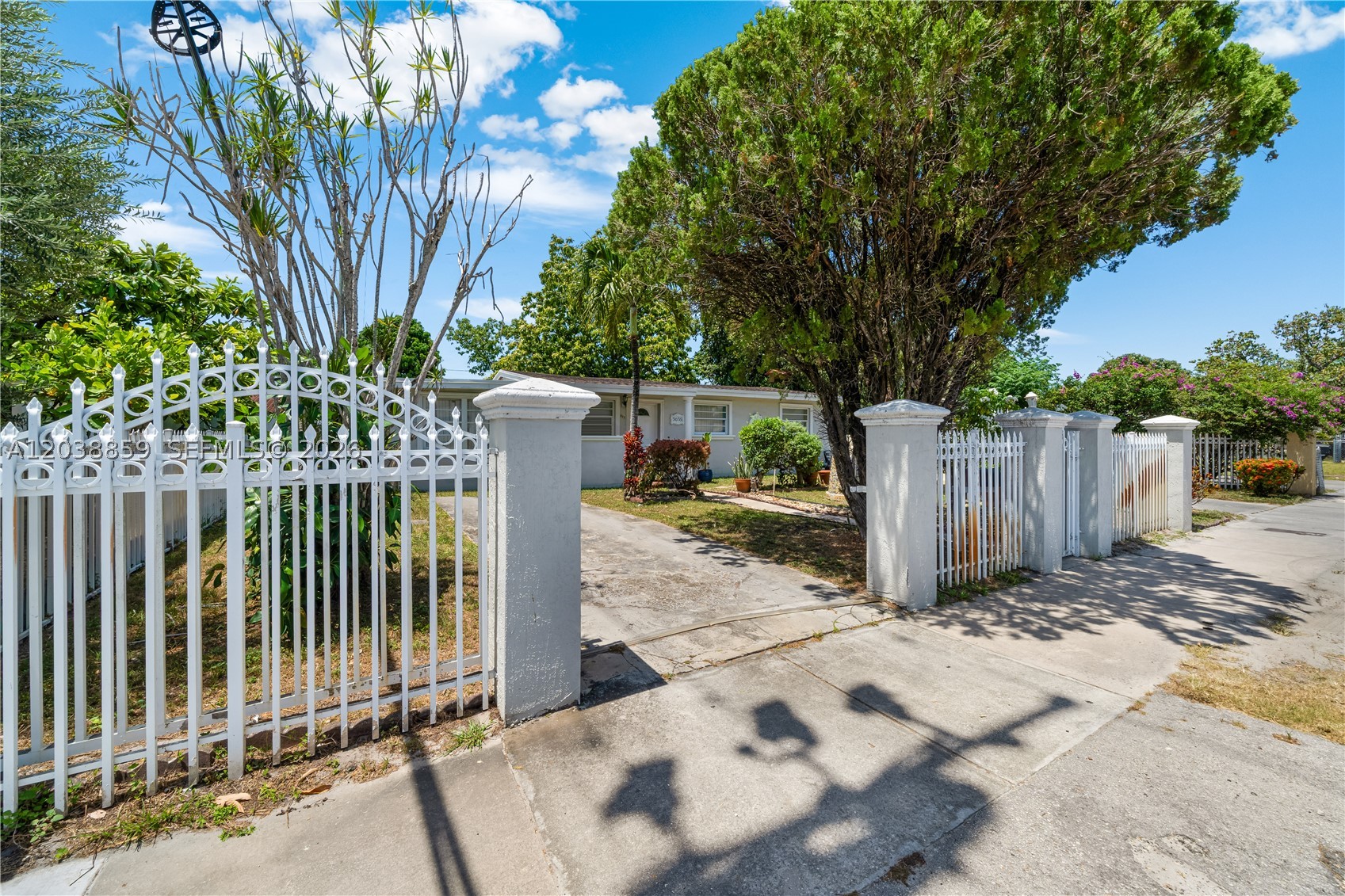 ANDERSON HEIGHTS - Residential