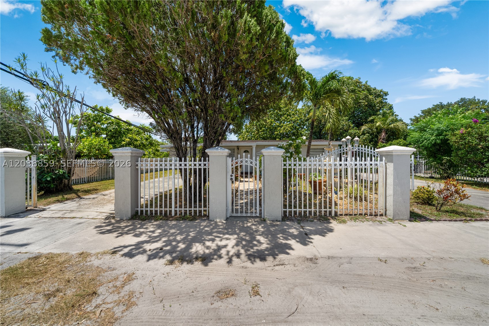ANDERSON HEIGHTS - Residential