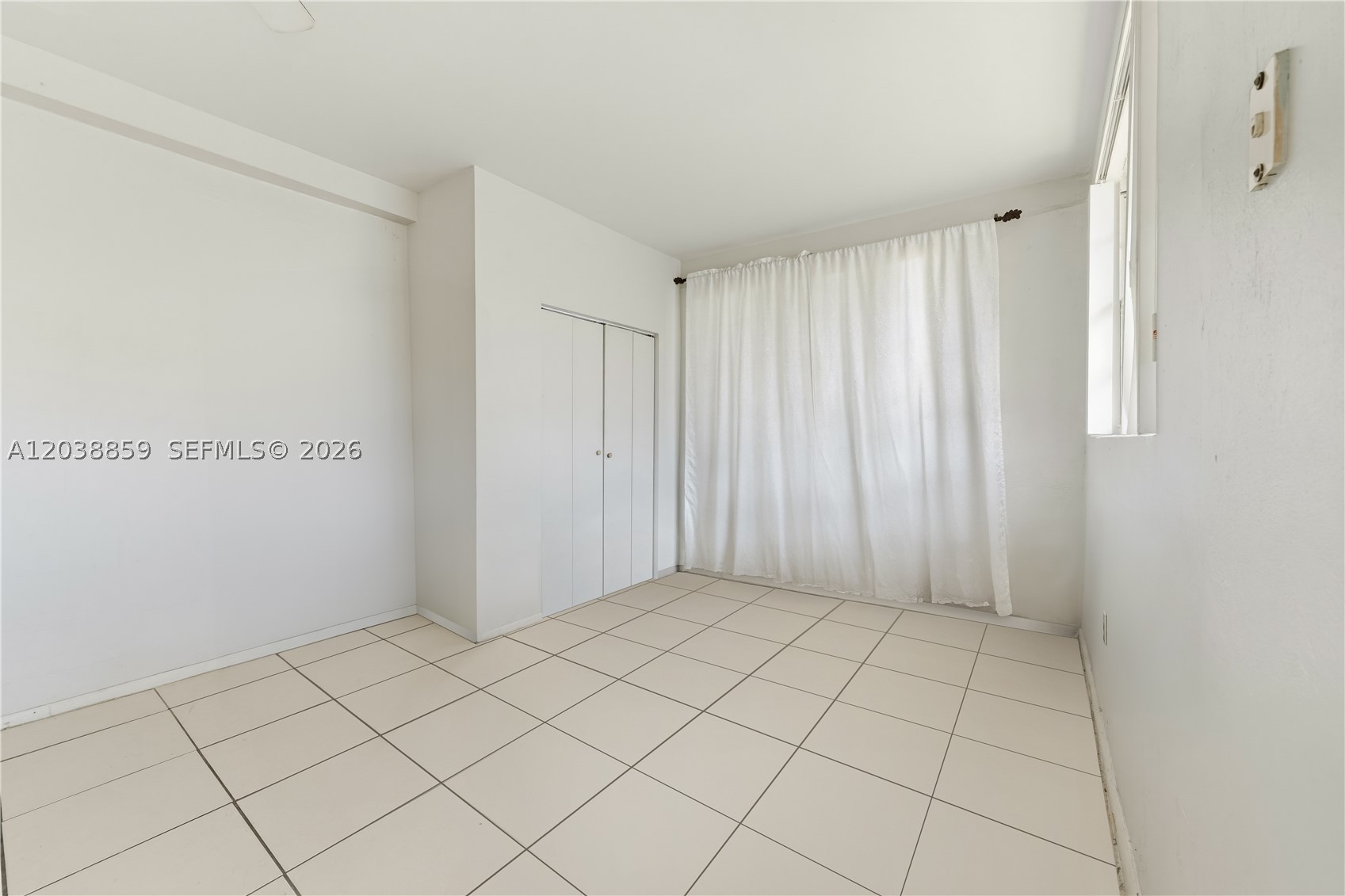 ANDERSON HEIGHTS - Residential