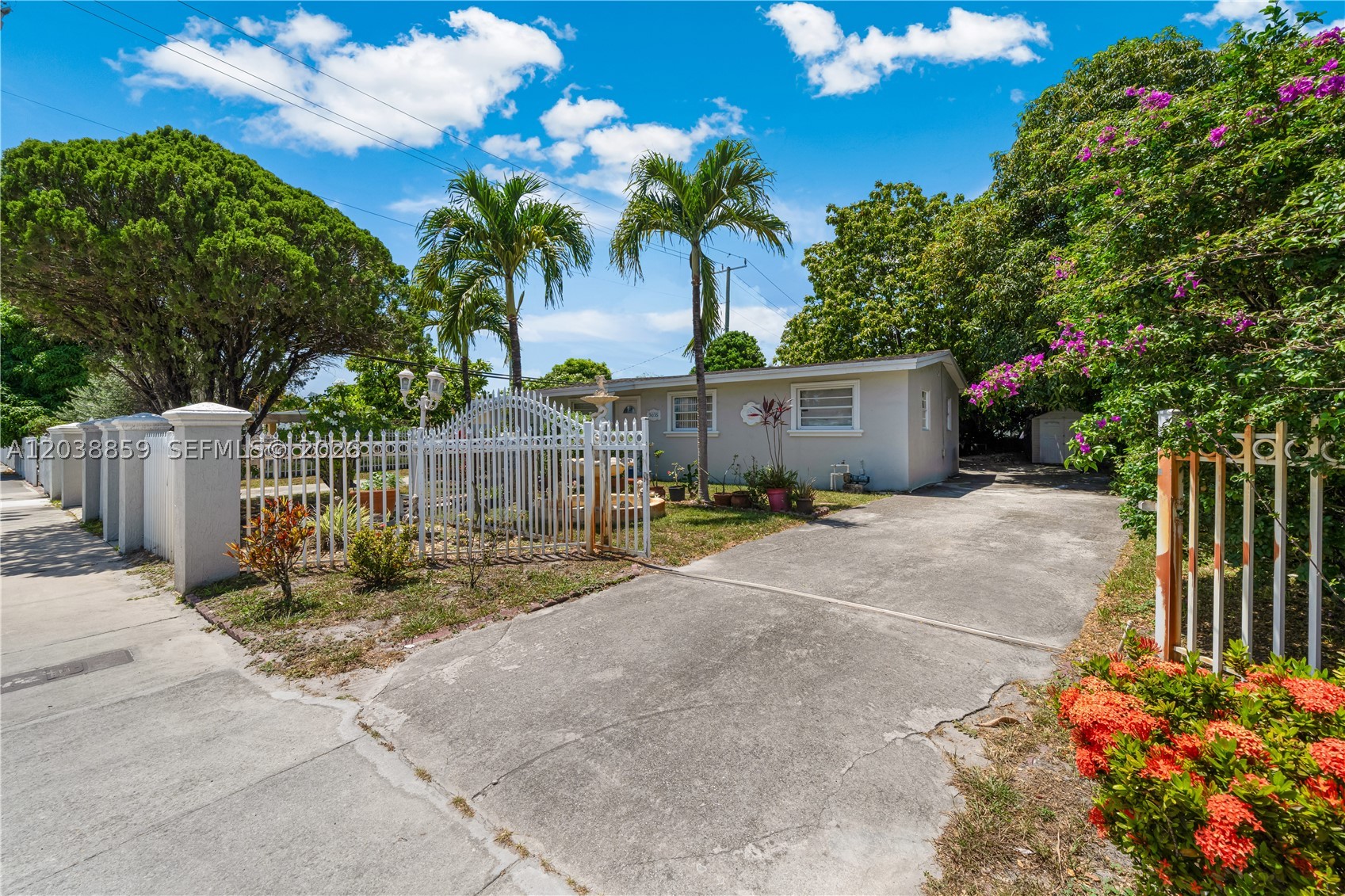 ANDERSON HEIGHTS - Residential
