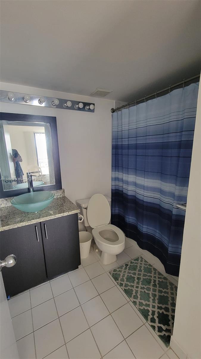 PARC CENTRAL AVENTURA SOU - Residential Lease