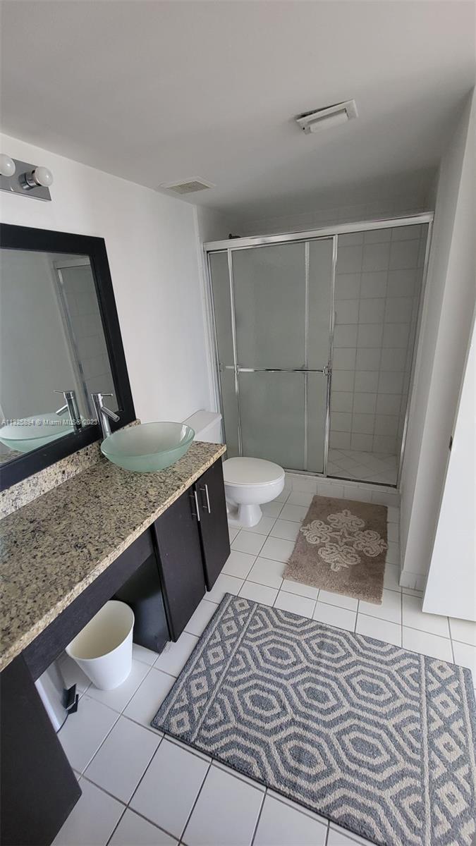 PARC CENTRAL AVENTURA SOU - Residential Lease