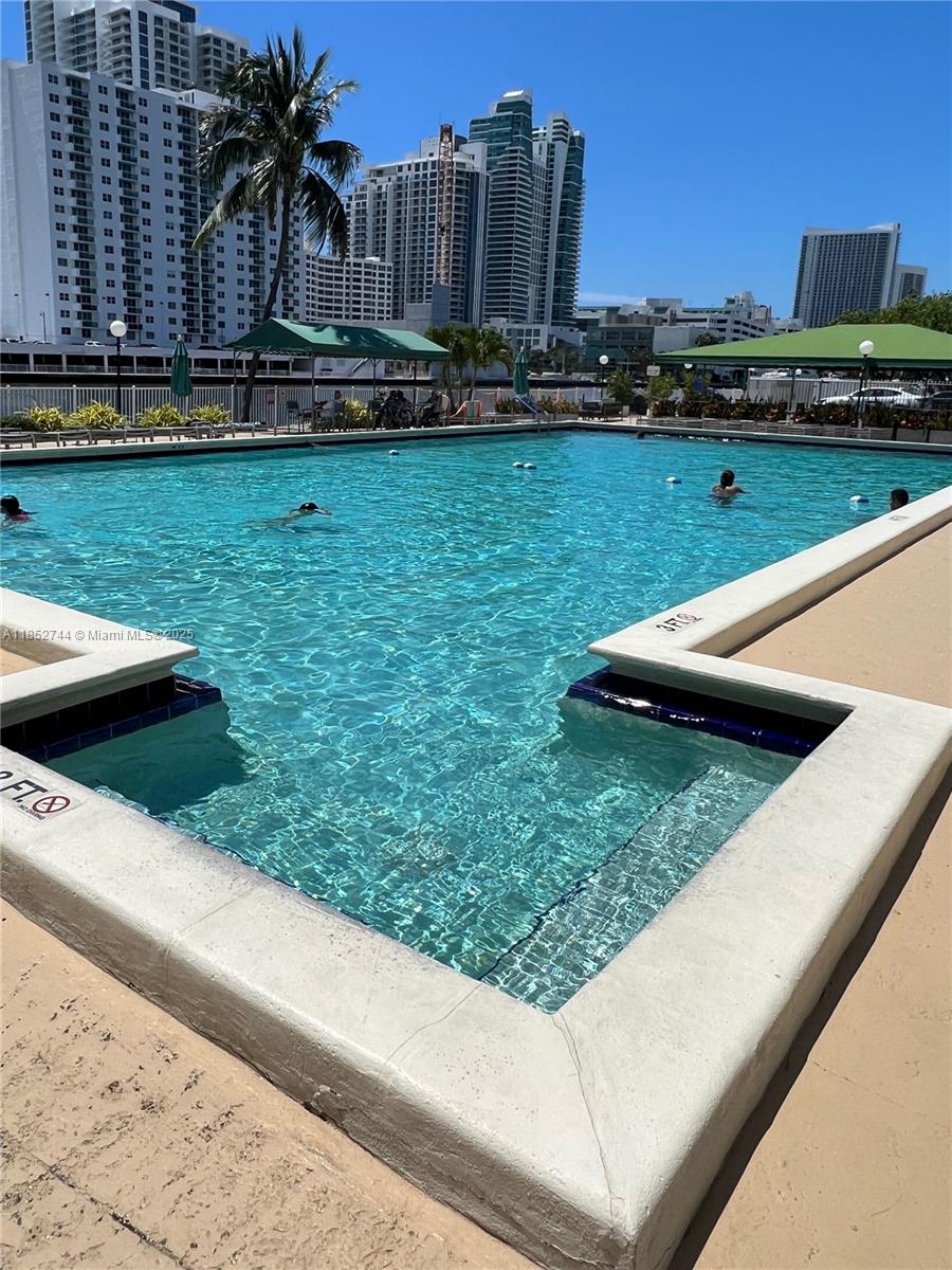 OCEANVIEW PARK CONDO - Residential