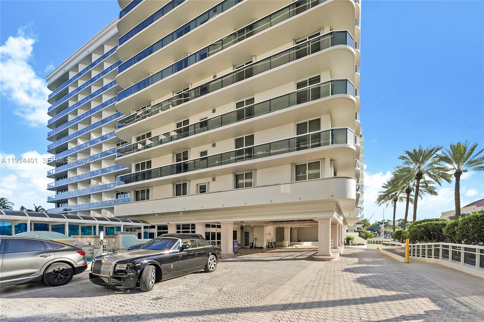 SOLIMAR CONDO - Residential