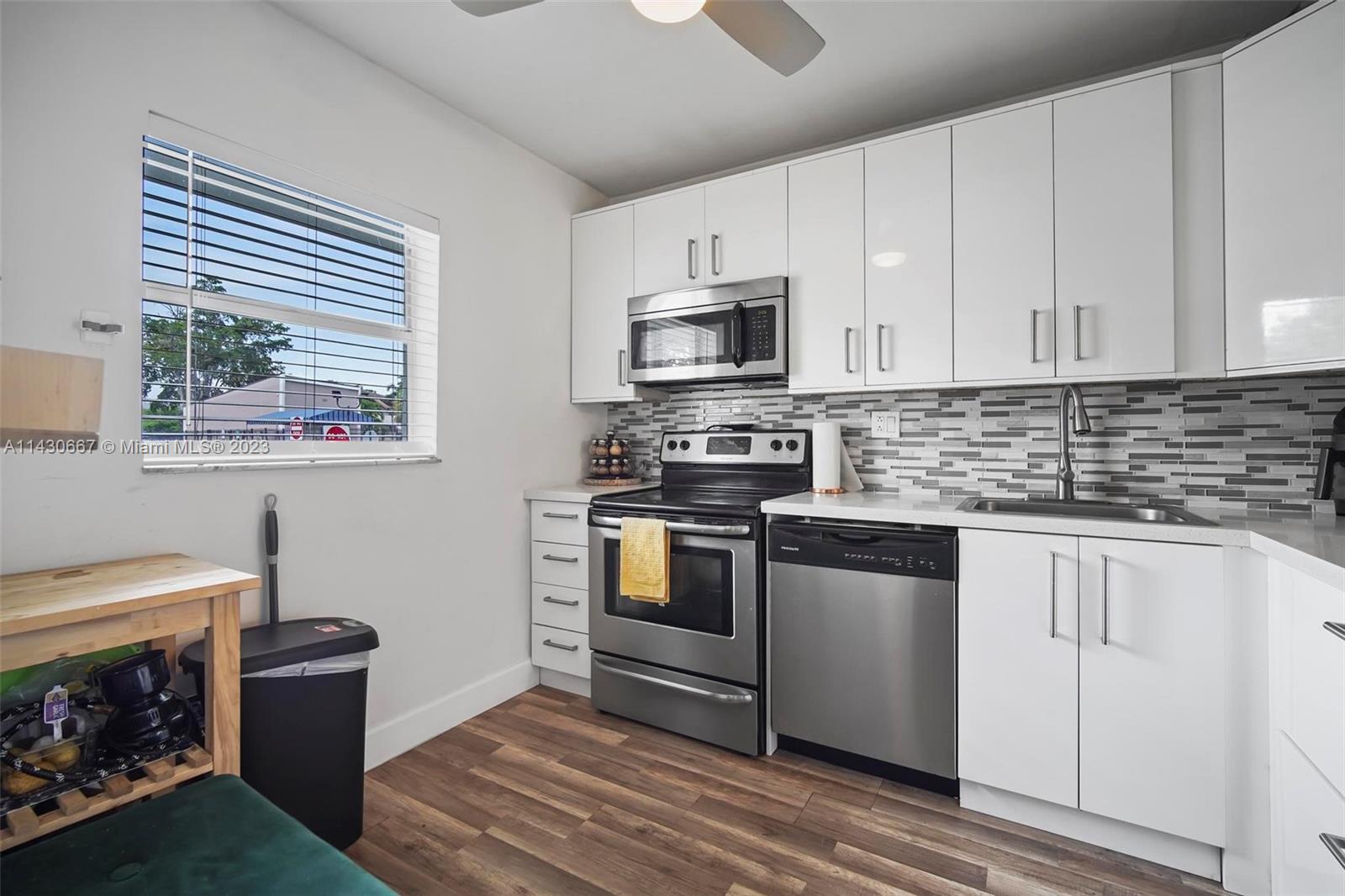 SANDS POINT CONDOMINIUM I - Residential