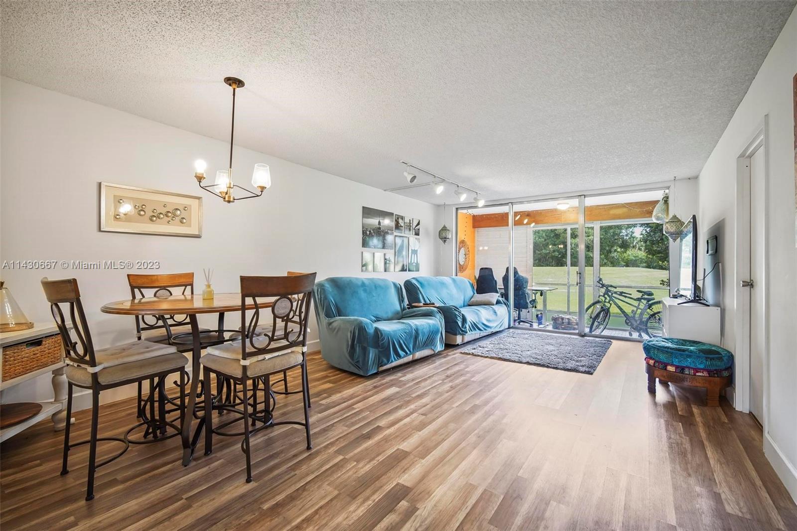 SANDS POINT CONDOMINIUM I - Residential