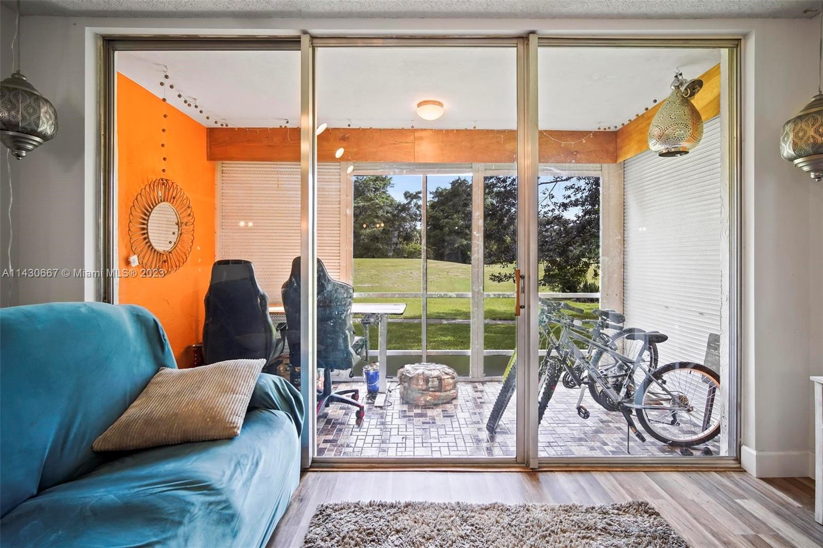 SANDS POINT CONDOMINIUM I - Residential