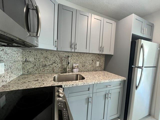 5050 CONDO - Residential
