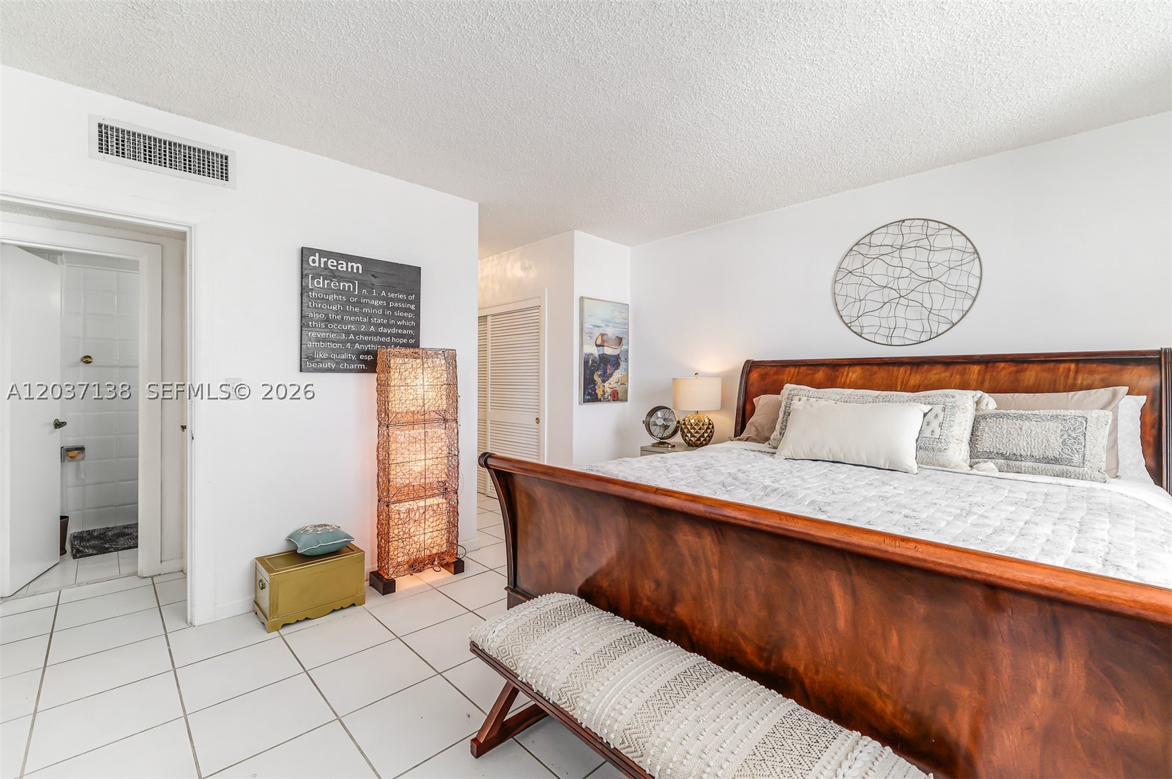 THE CARRIAGE CLUB SOUTH - Residential