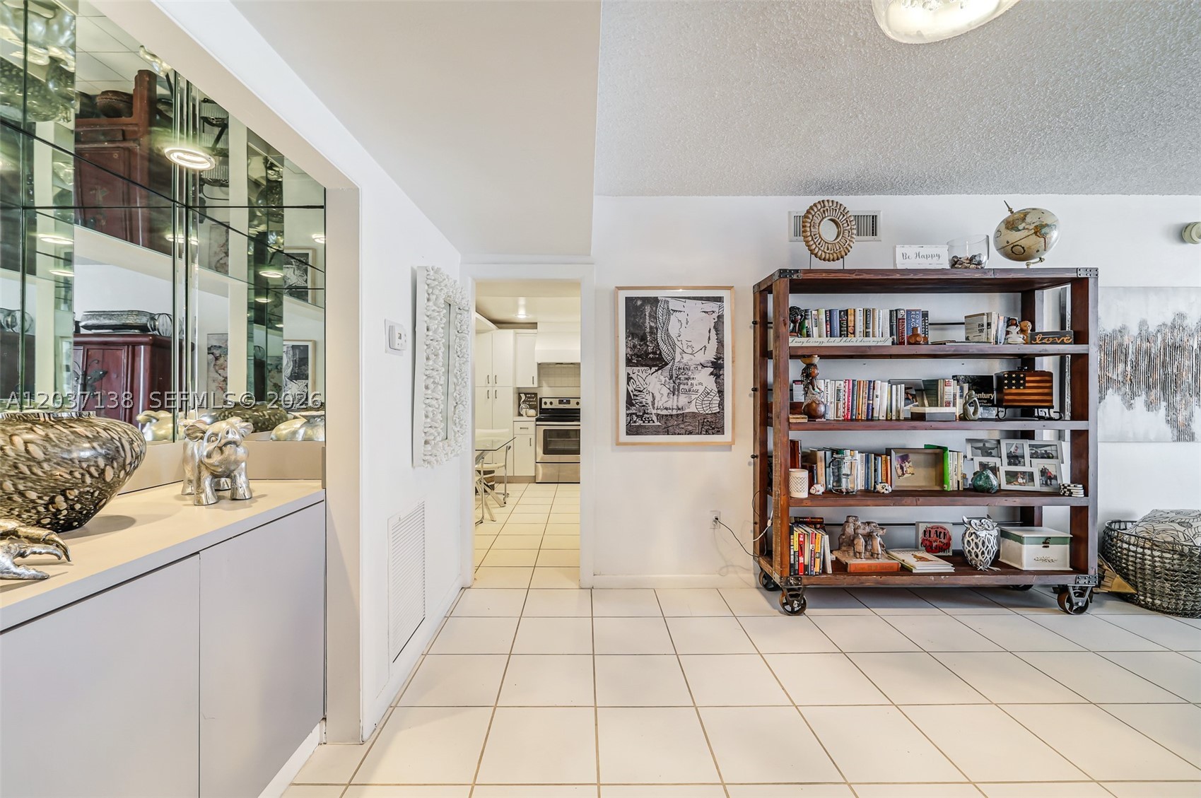 THE CARRIAGE CLUB SOUTH - Residential