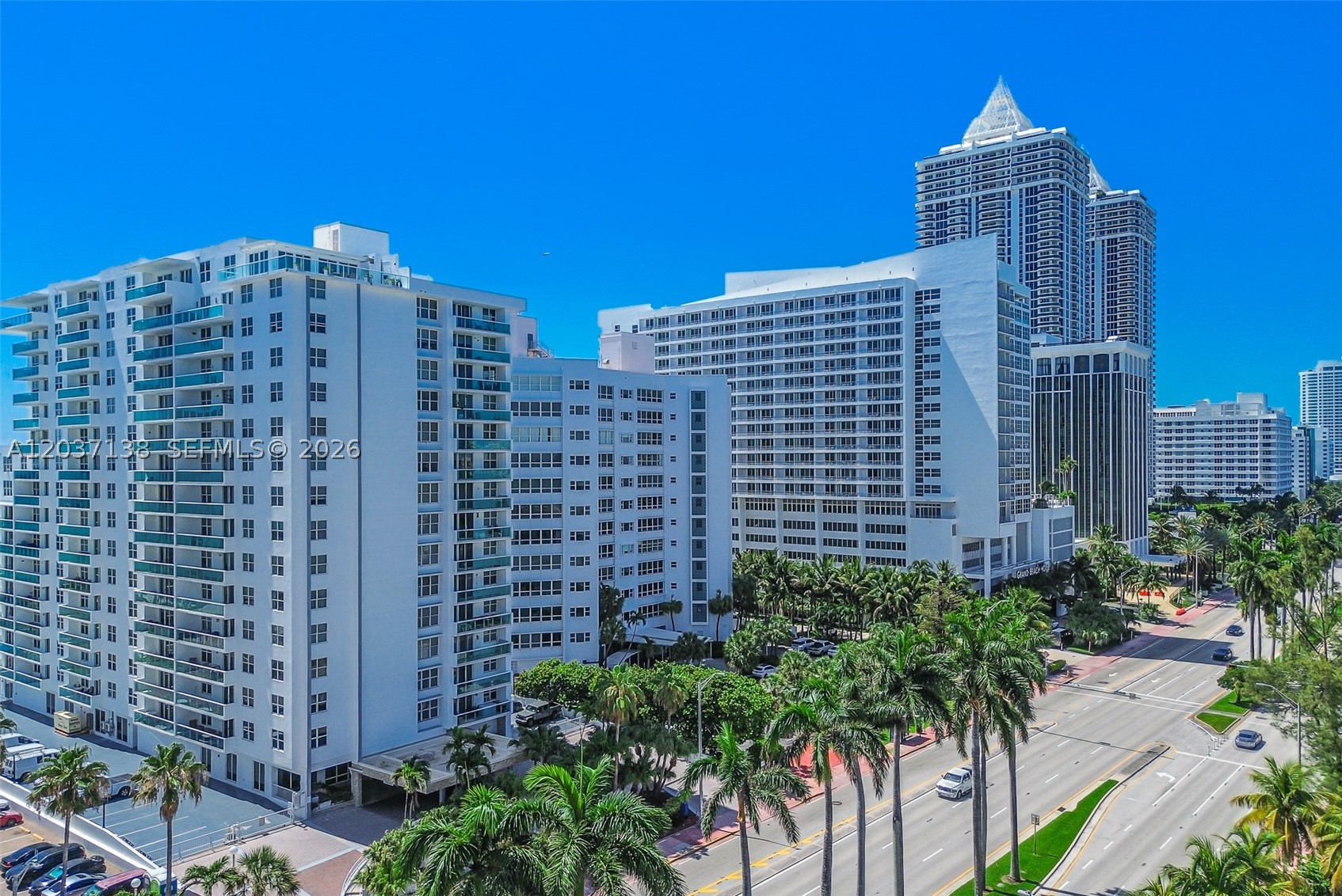 THE CARRIAGE CLUB SOUTH - Residential
