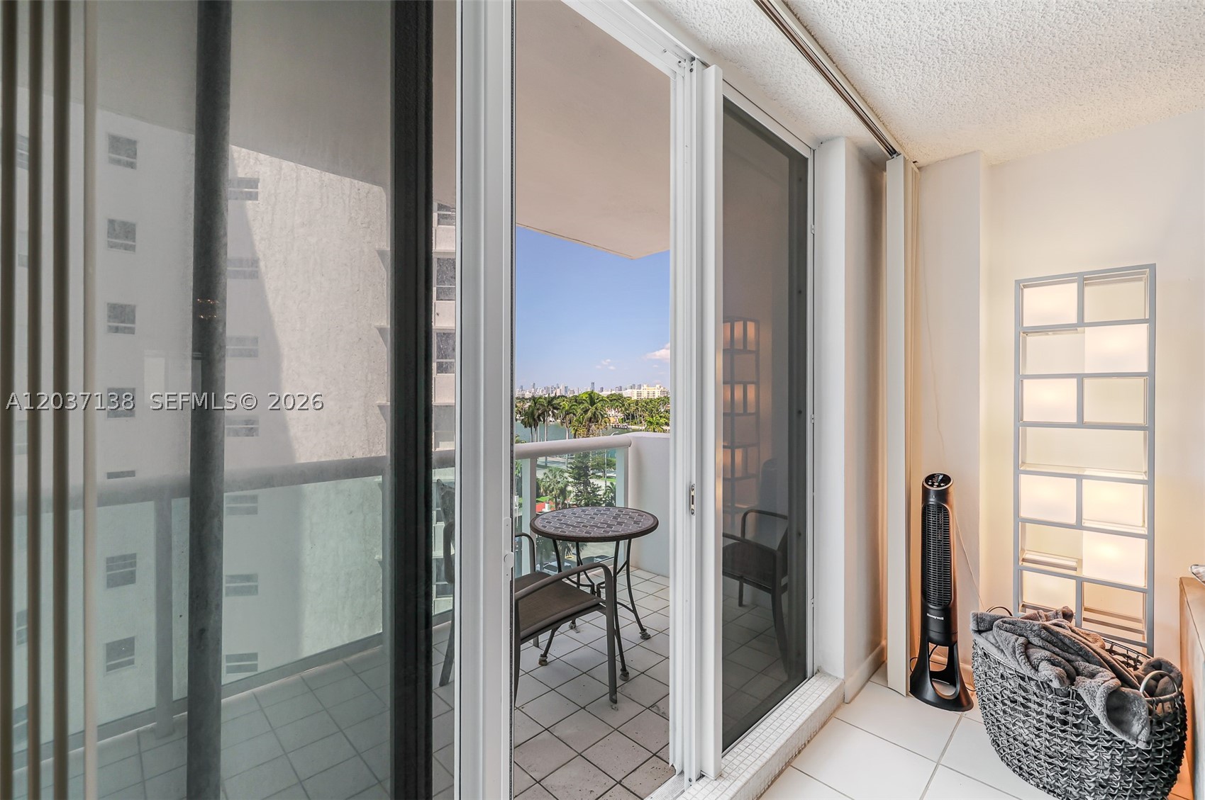THE CARRIAGE CLUB SOUTH - Residential